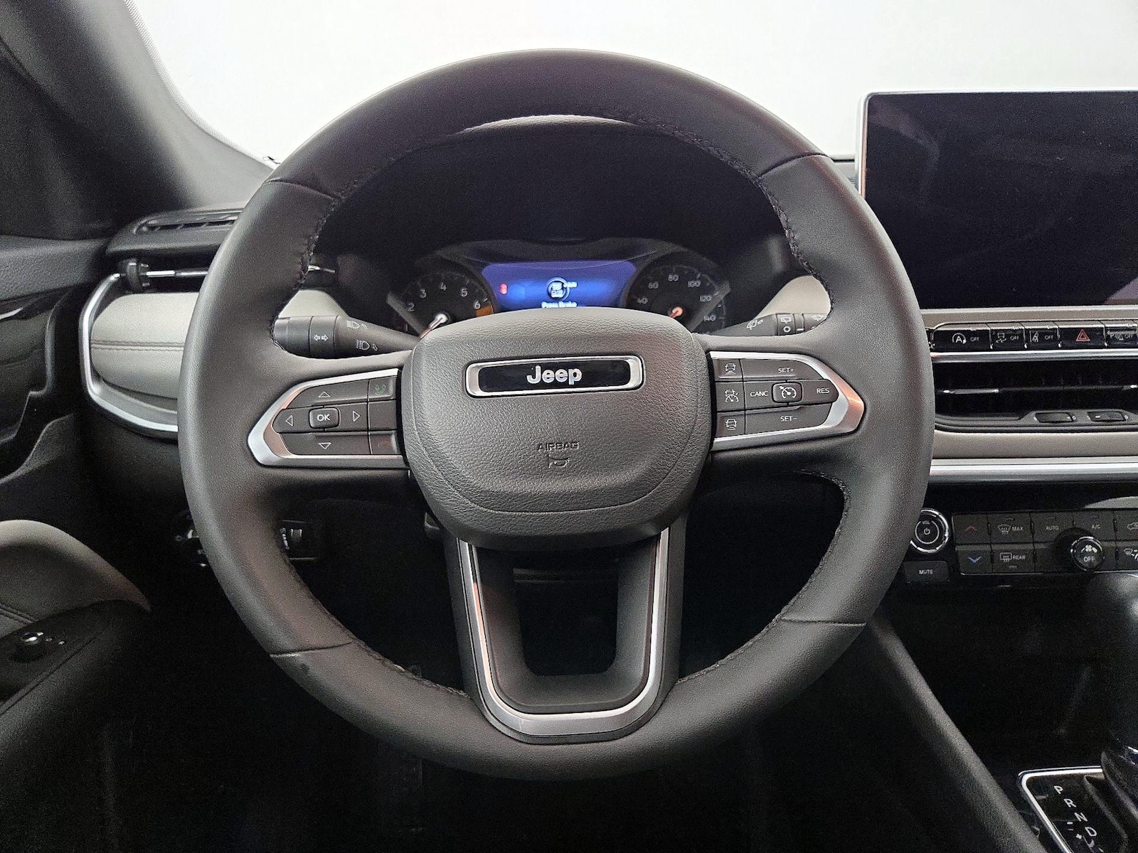 2025 Jeep Compass Limited - Photo 11