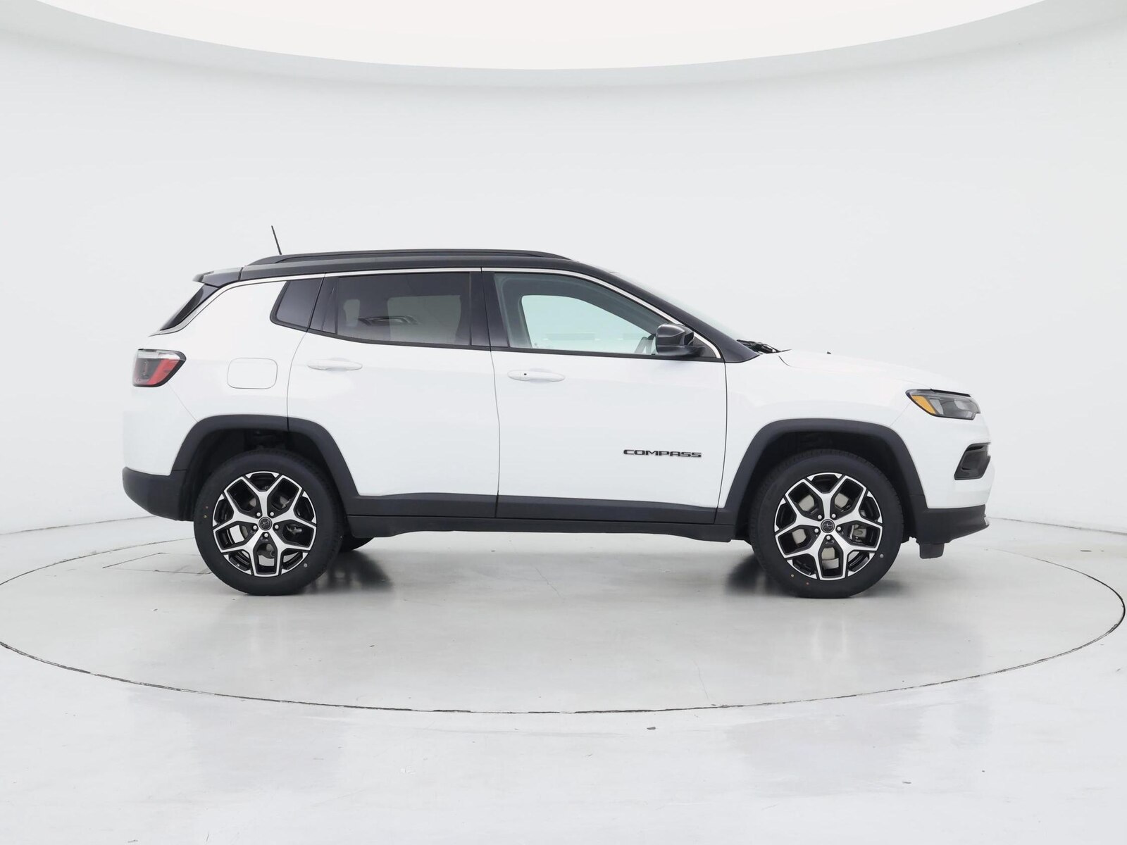 2025 Jeep Compass Limited - Photo 8