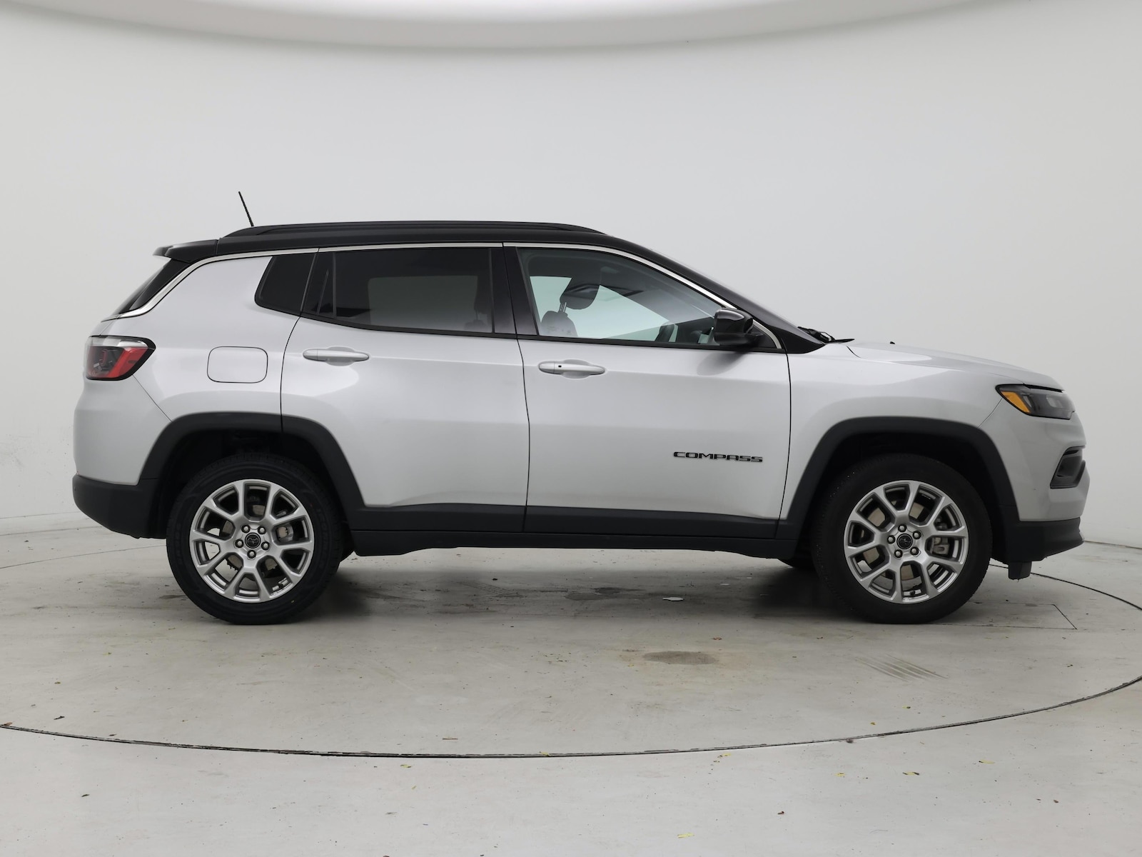 2025 Jeep Compass Limited - Photo 8