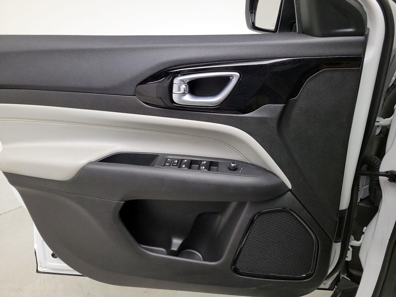 2025 Jeep Compass Limited - Photo 13