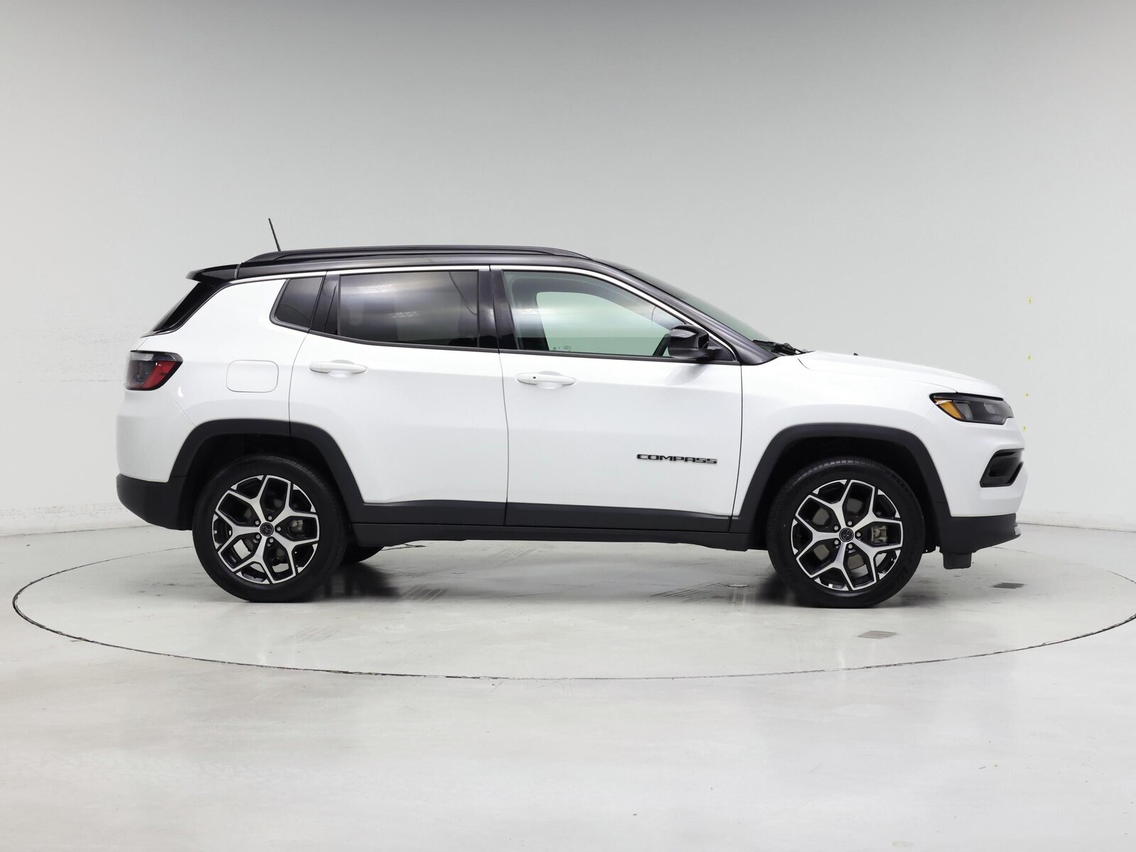 2025 Jeep Compass Limited - Photo 8