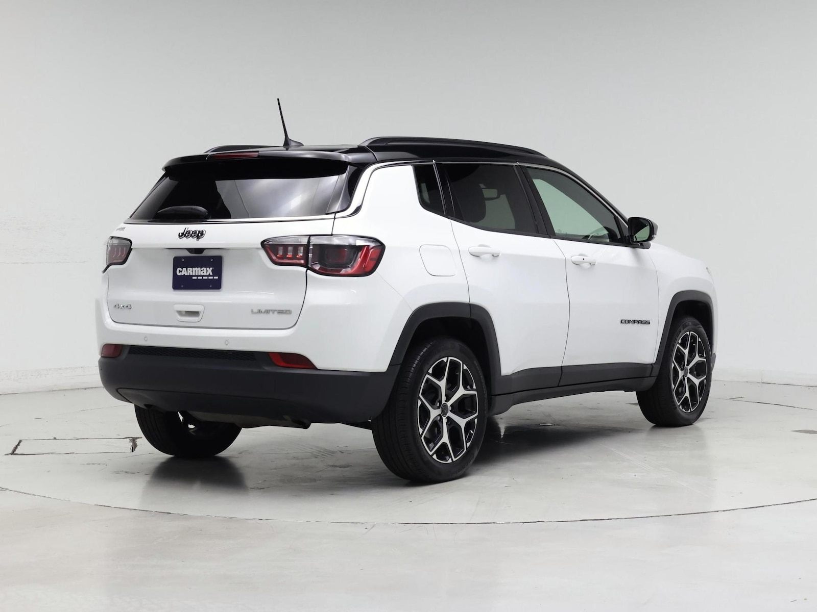 2025 Jeep Compass Limited - Photo 9
