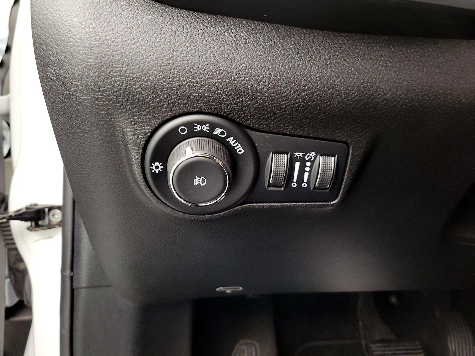 2025 Jeep Compass Limited - Photo 14