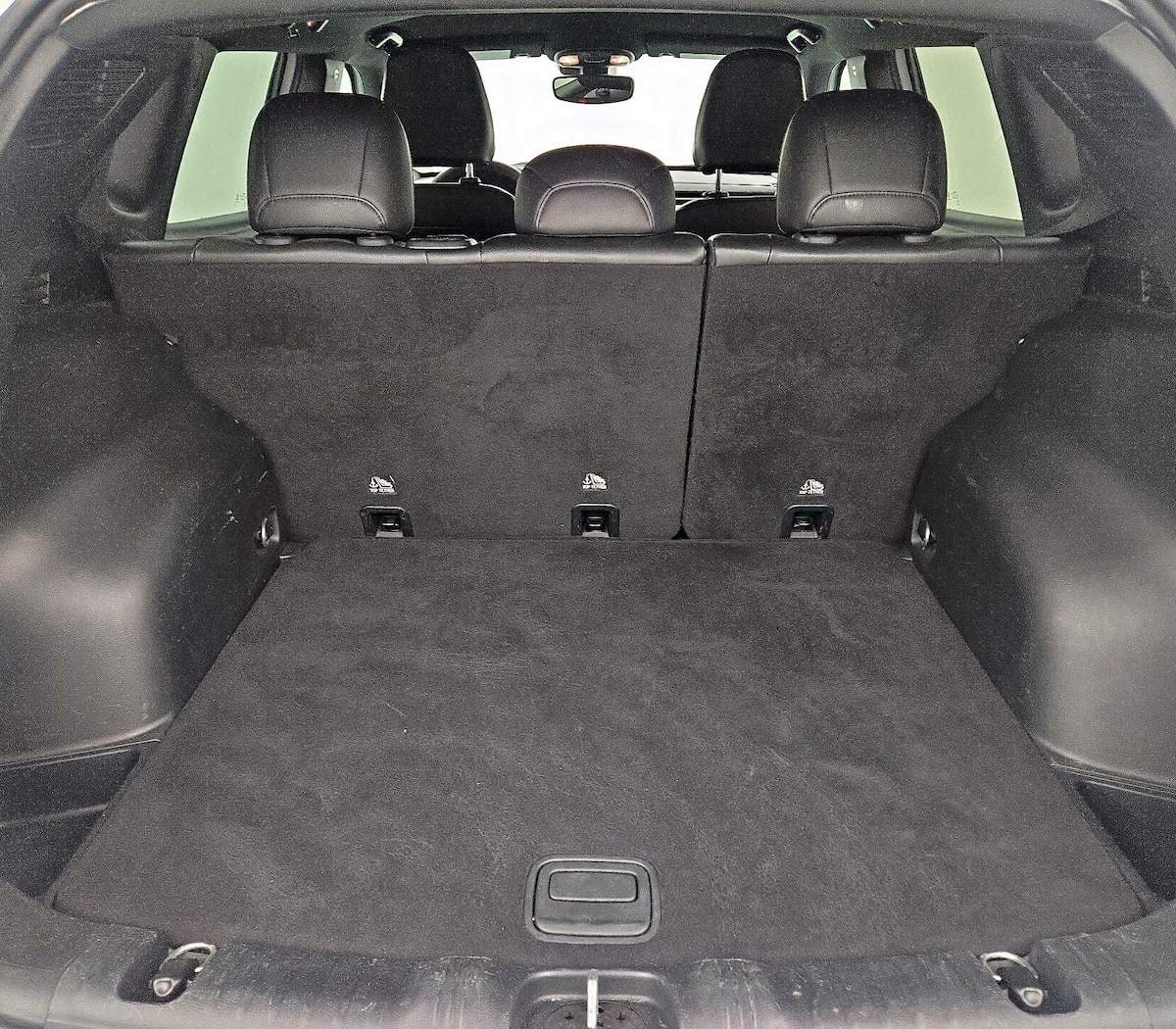 Trunk/Cargo (Seats Up)