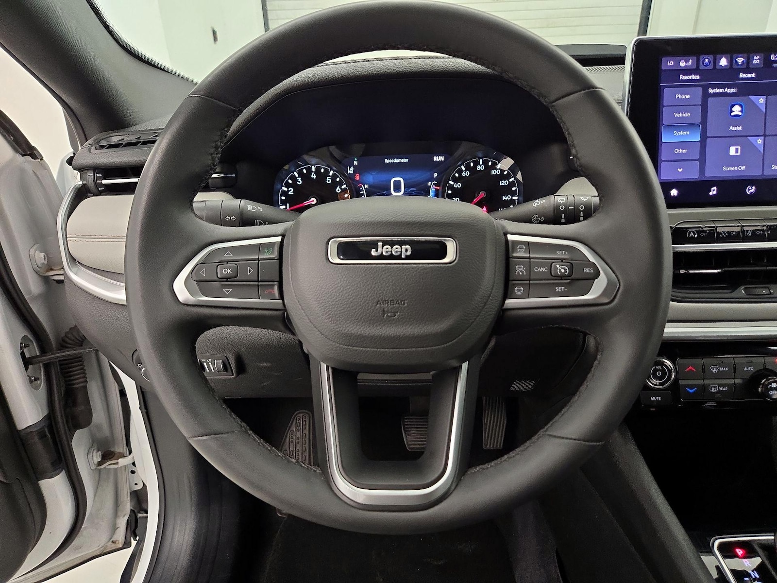 2025 Jeep Compass Limited - Photo 11