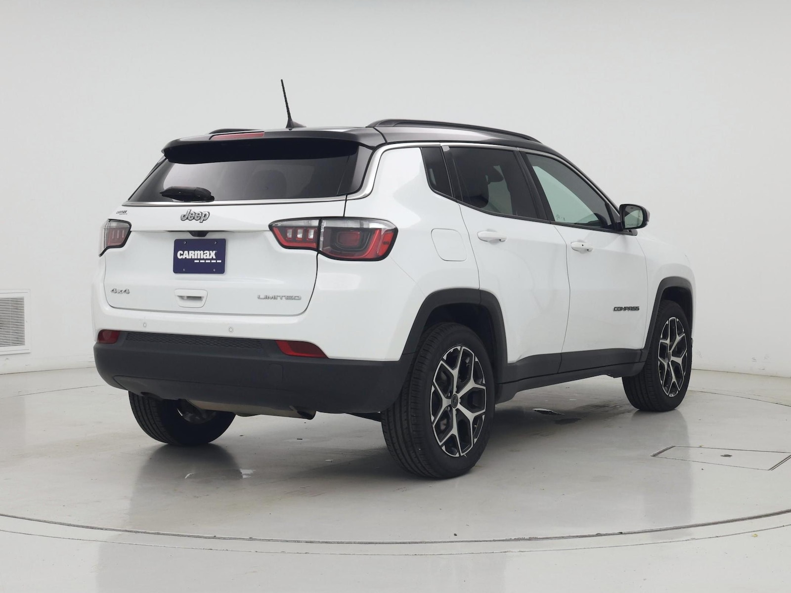 2025 Jeep Compass Limited - Photo 9