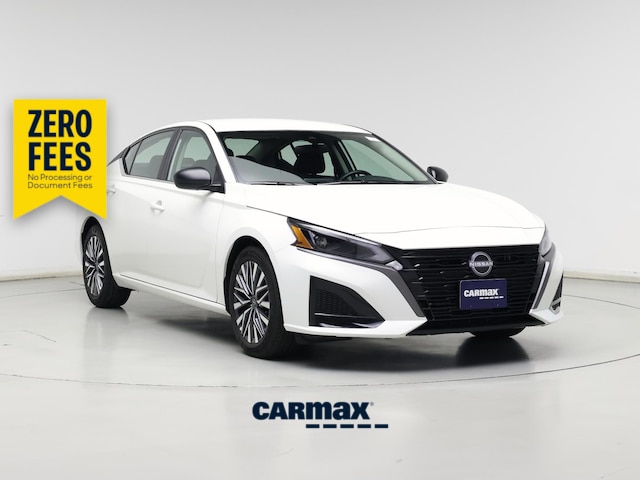 White 2026 Nissan Altima Sedan Front-Wheel Drive Automatic