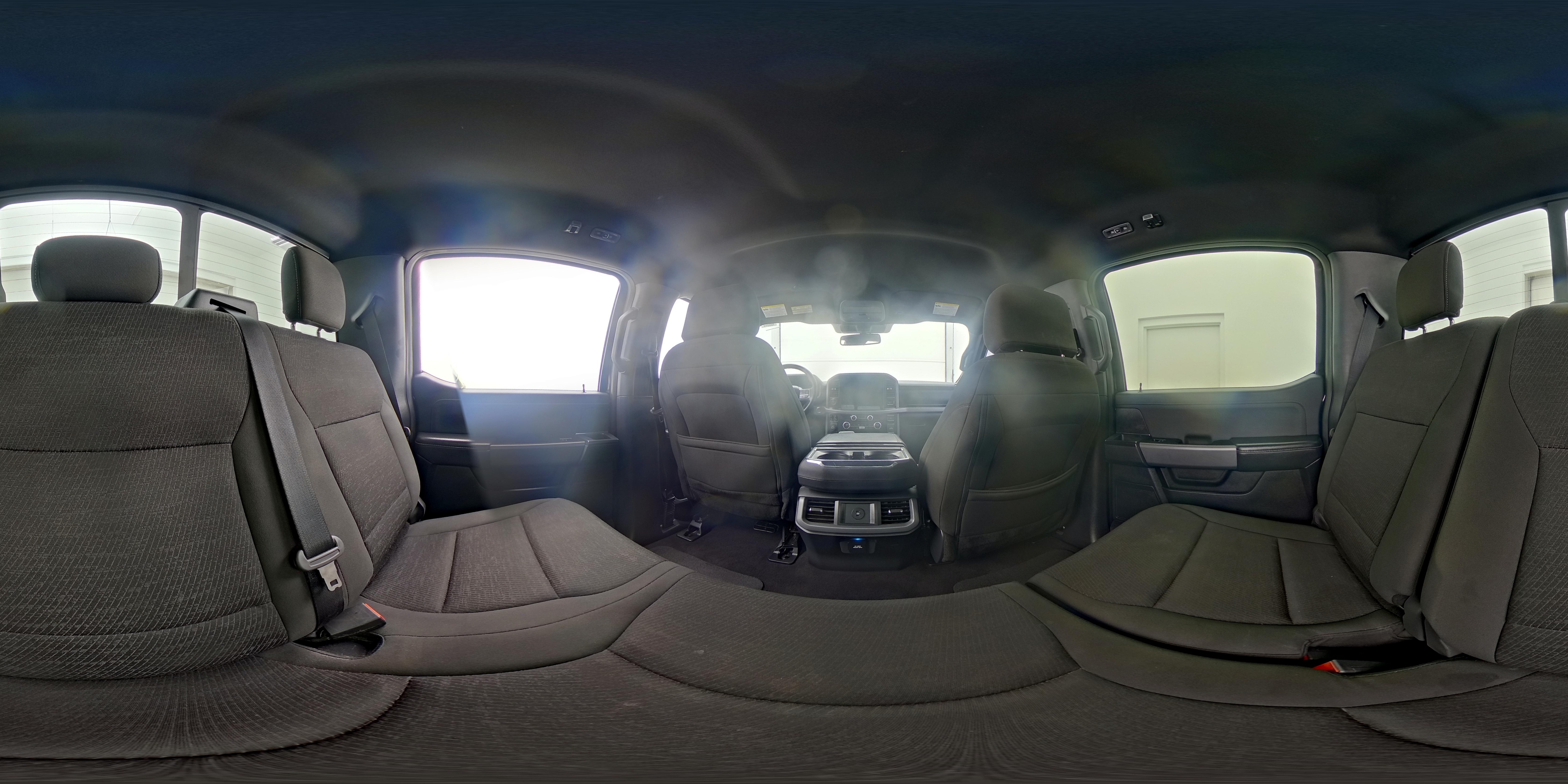2025 Ford F-150 XLT - Photo 24