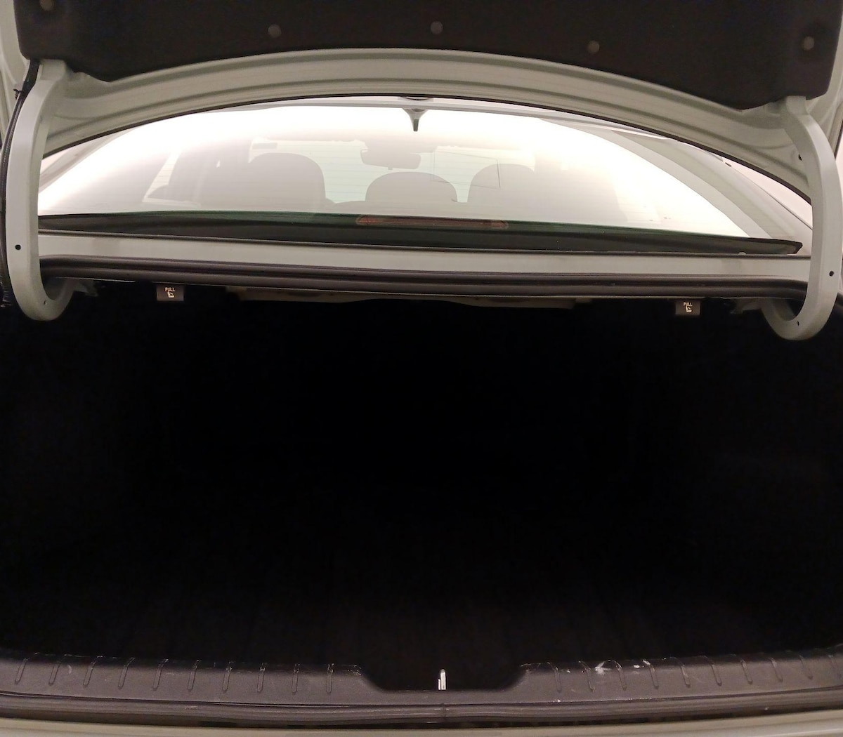 Trunk/Cargo (Seats Up)