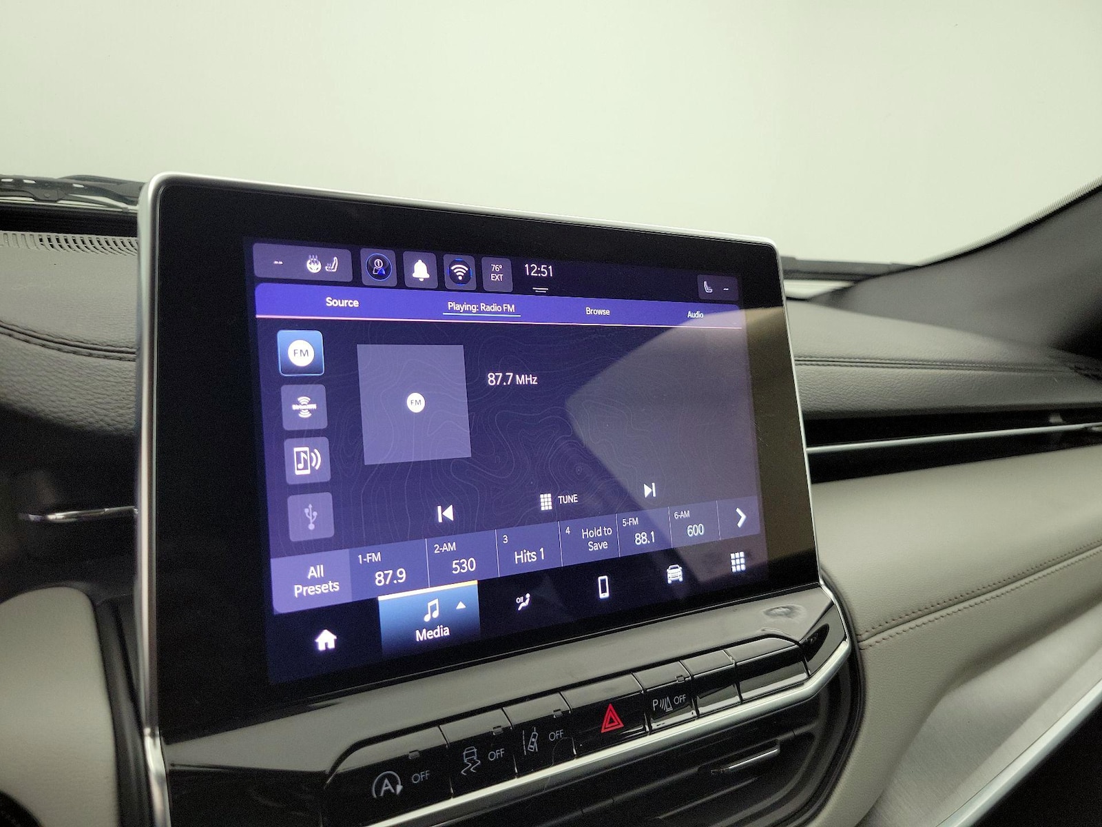 2025 Jeep Compass Limited - Photo 16