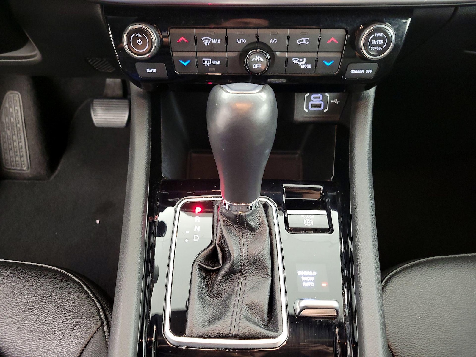 2025 Jeep Compass Limited - Photo 18