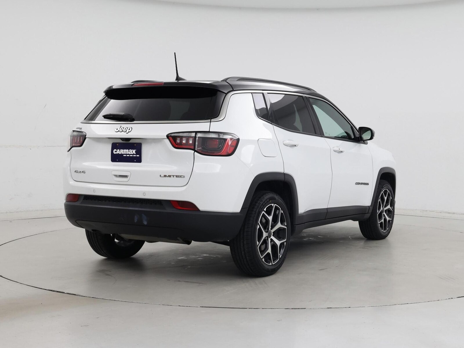 2025 Jeep Compass Limited - Photo 9