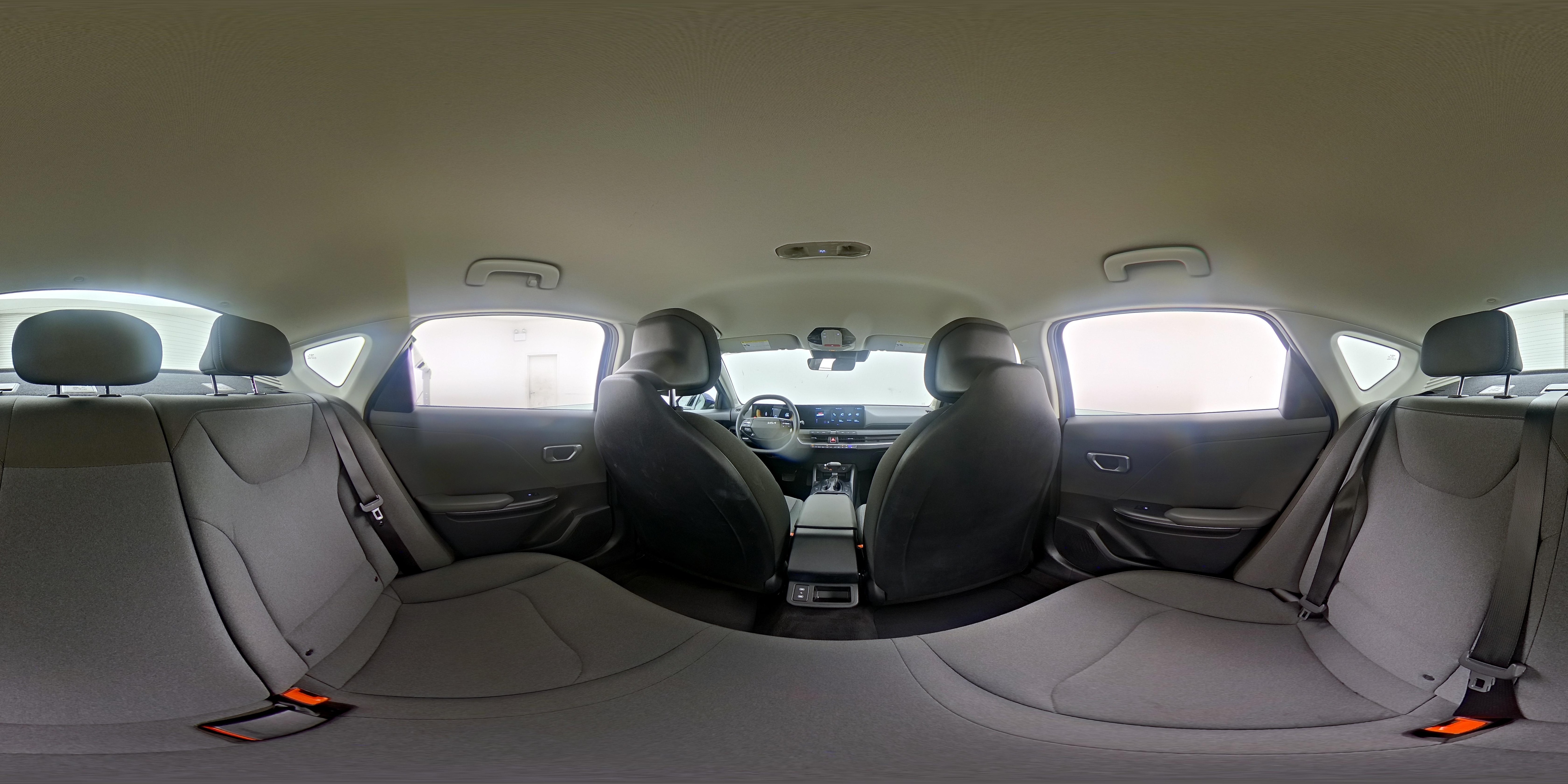 2025 Kia K4 LXS - Photo 25