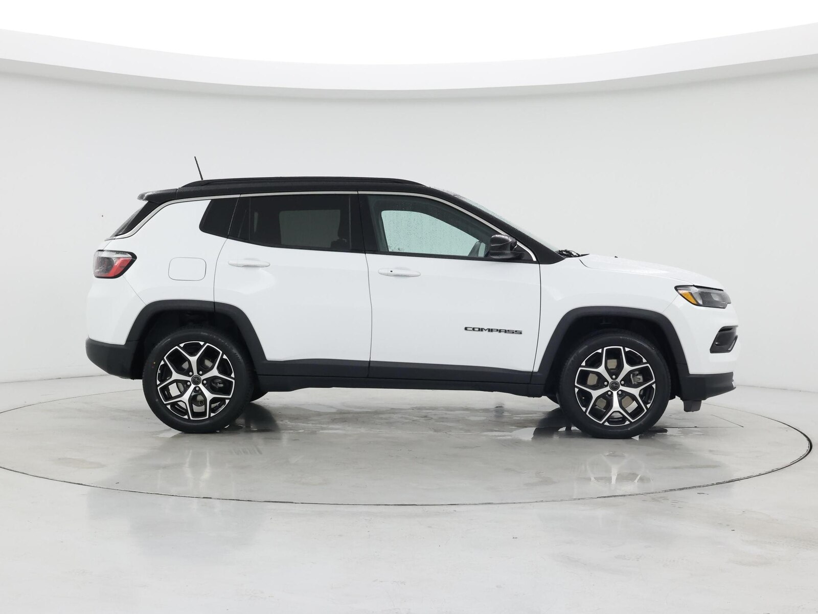 2025 Jeep Compass Limited - Photo 8