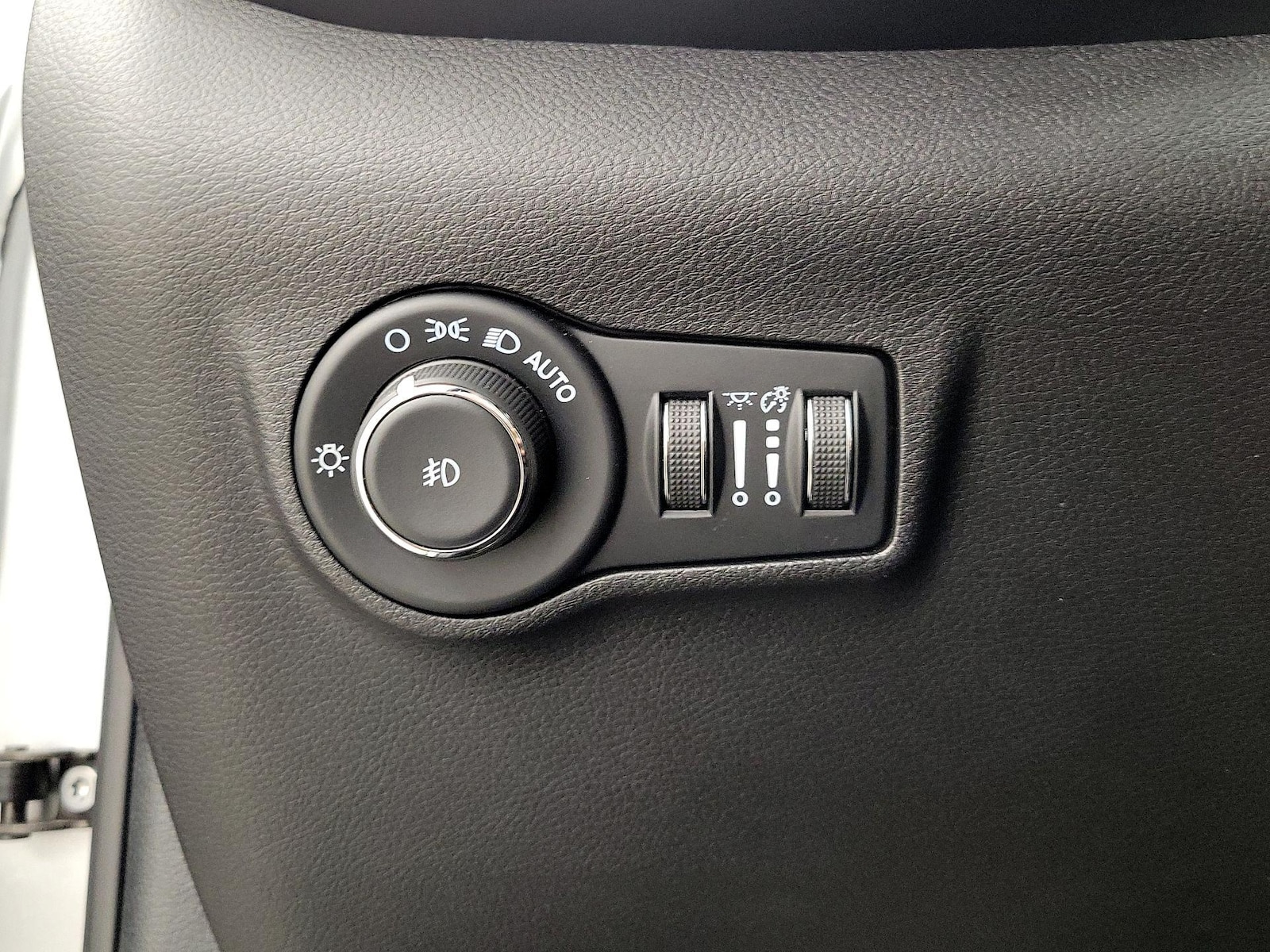 2025 Jeep Compass Limited - Photo 14