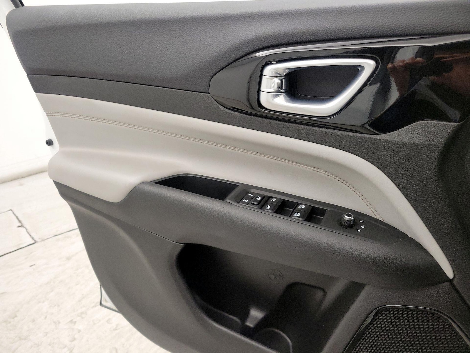 2025 Jeep Compass Limited - Photo 13