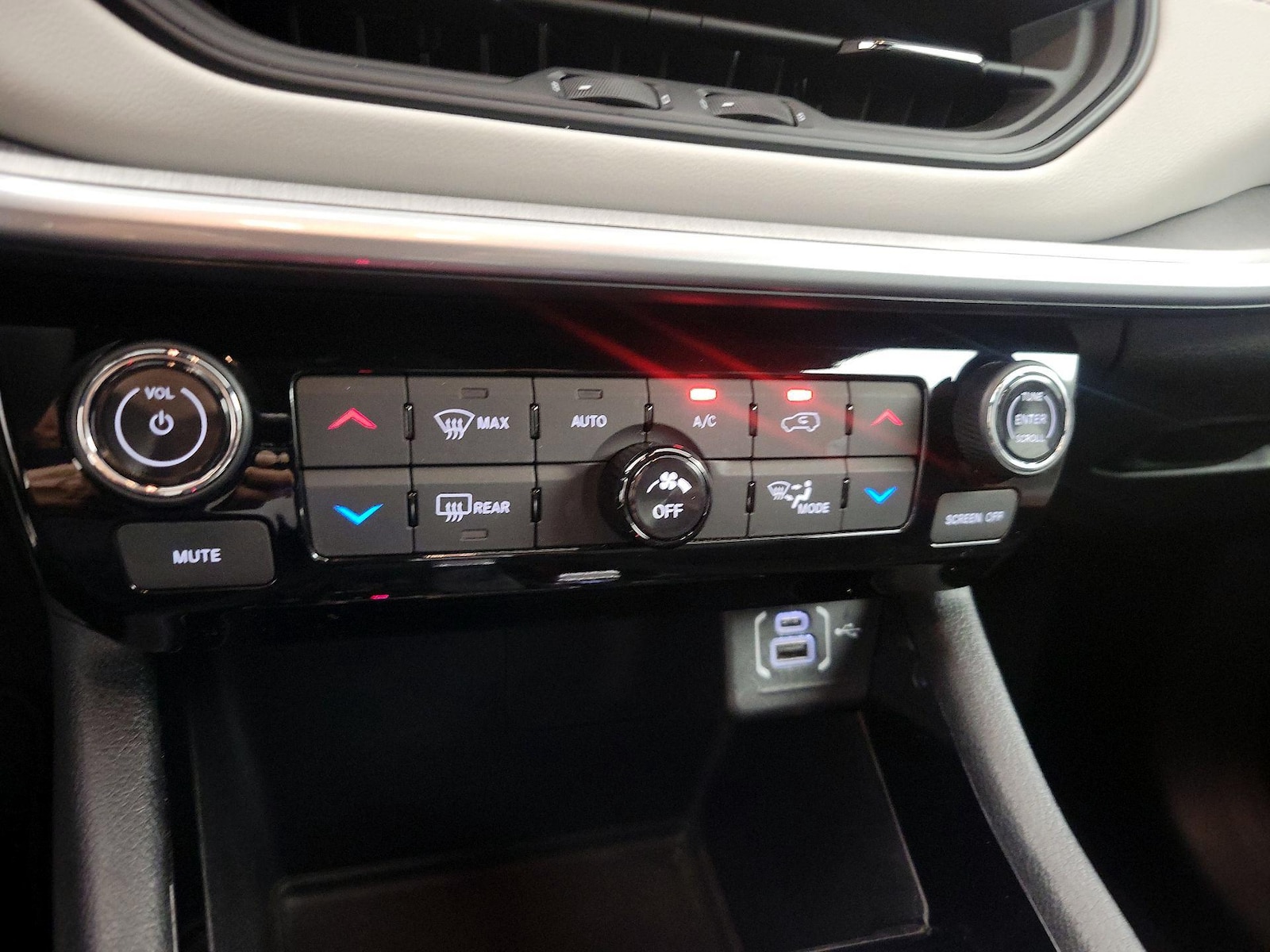 2025 Jeep Compass Limited - Photo 17