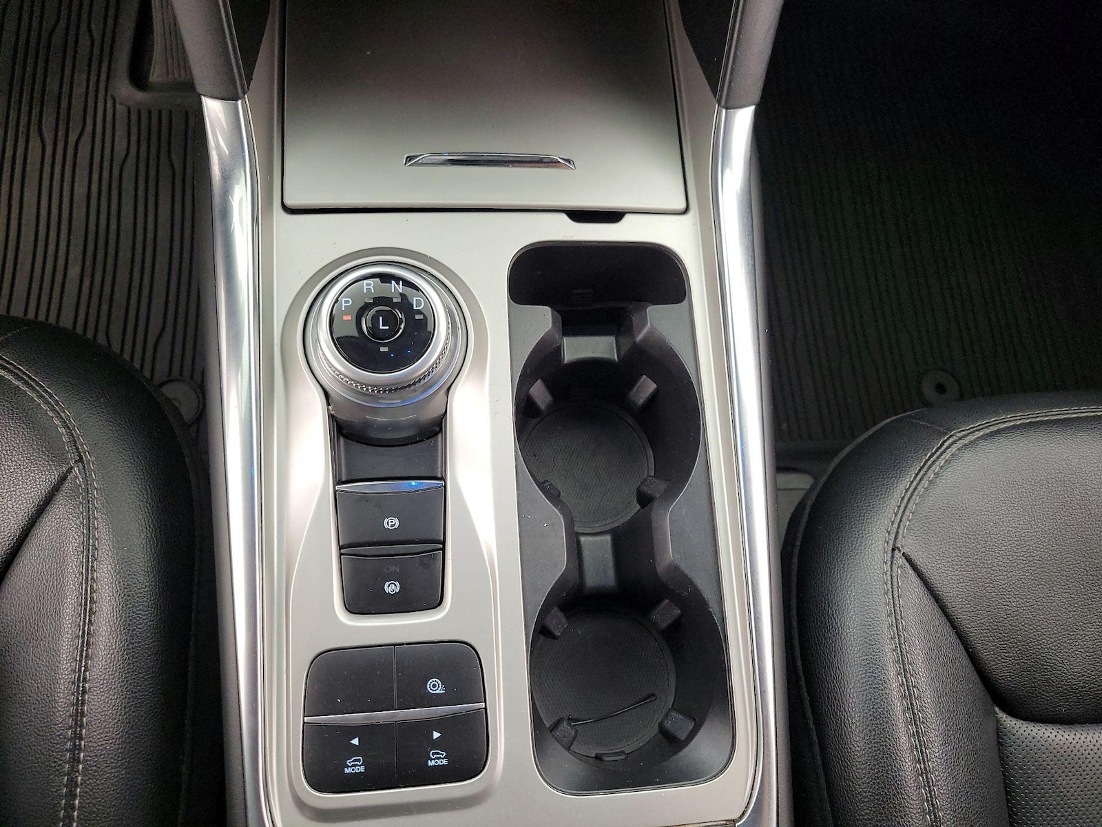 2022 Ford Explorer Limited - Photo 19