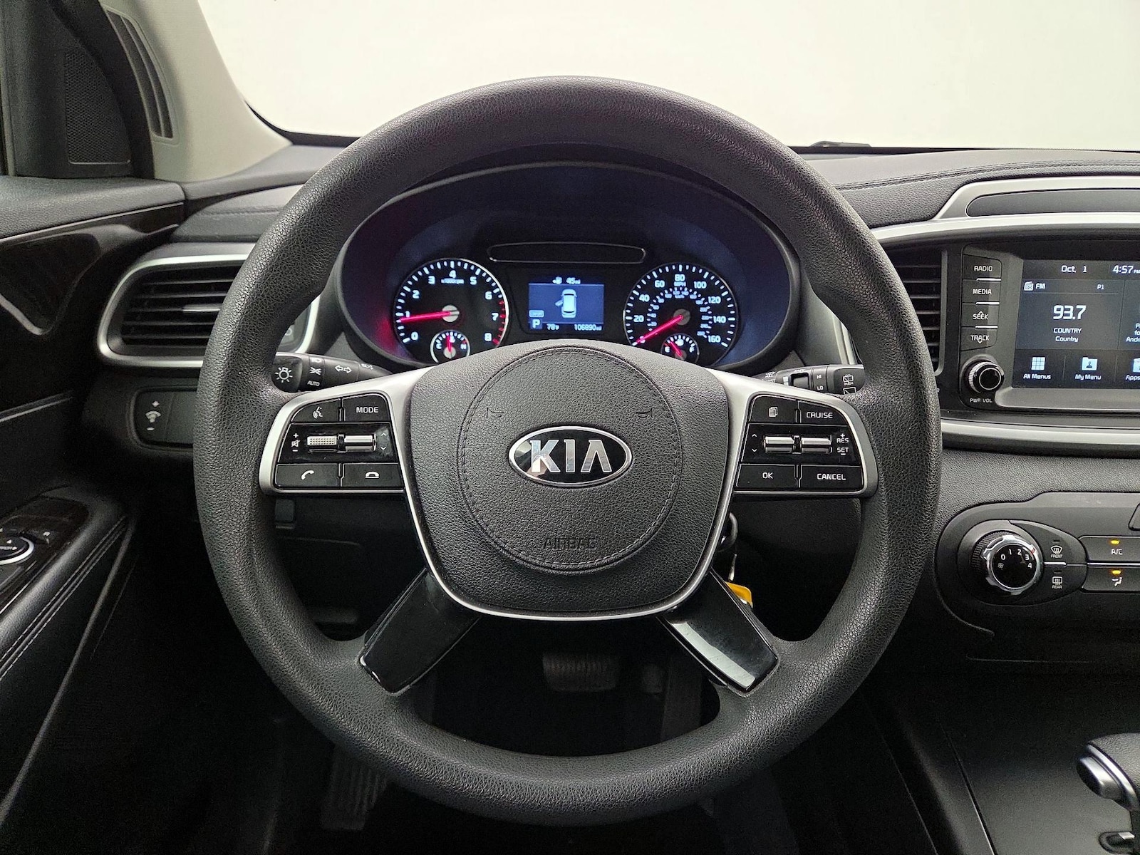 2020 Kia Sorento LX - Photo 11