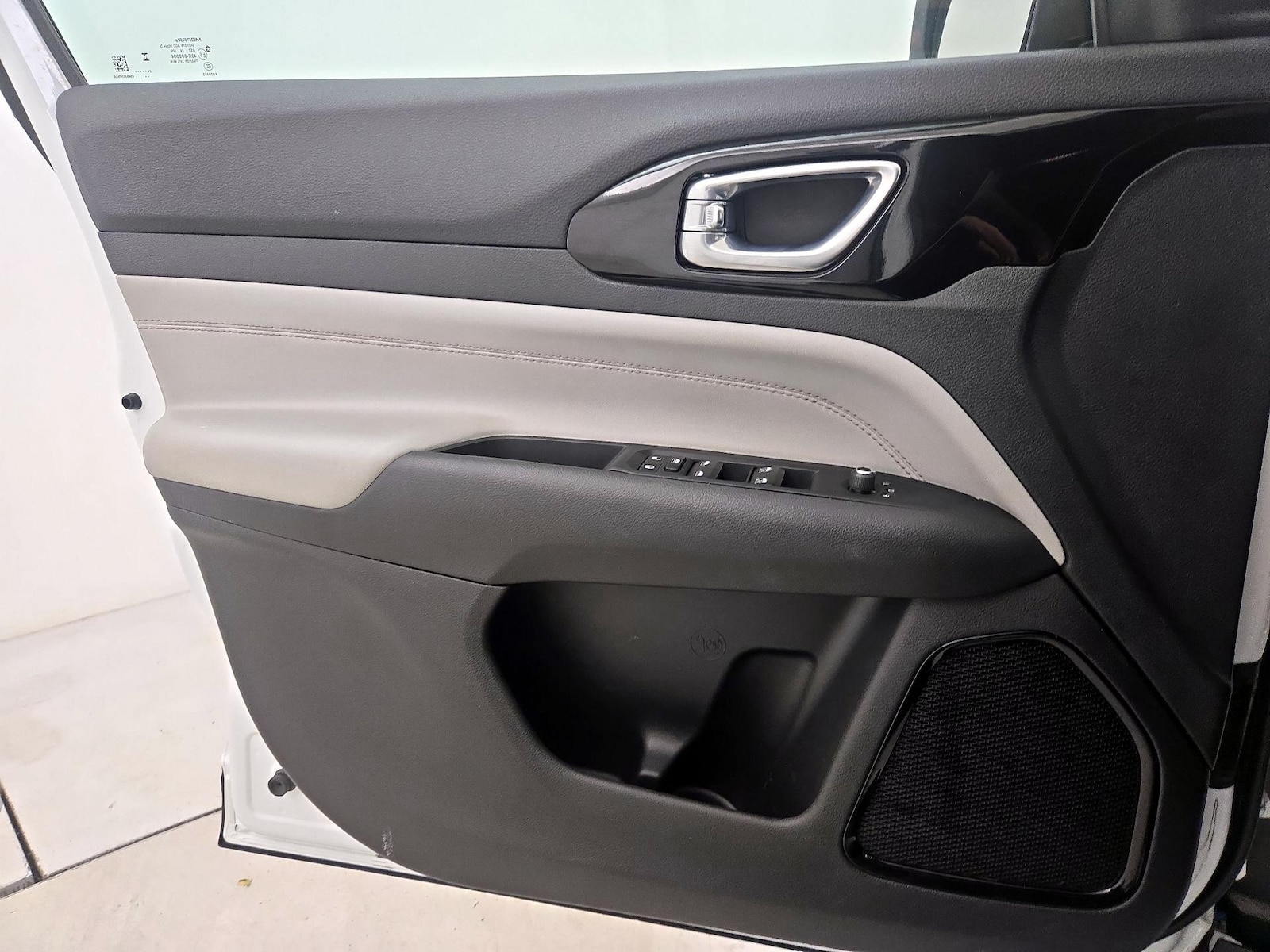 2025 Jeep Compass Limited - Photo 13