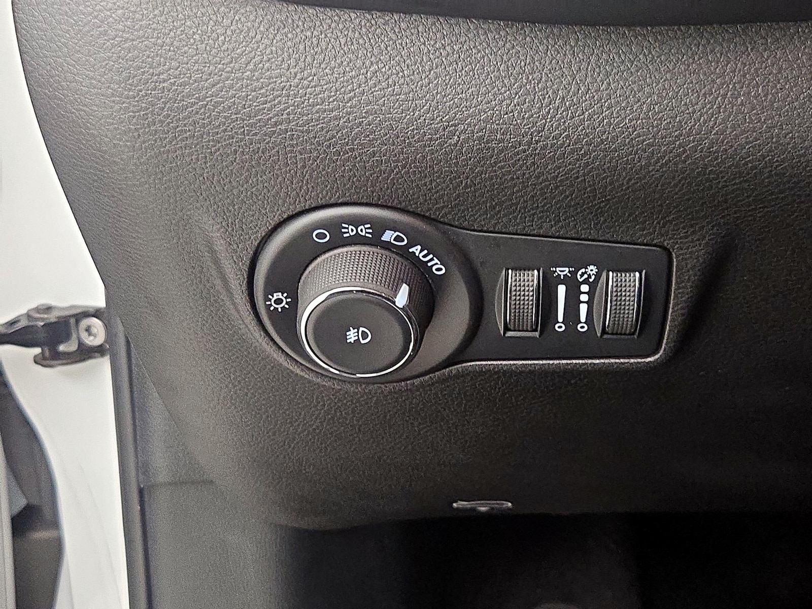 2025 Jeep Compass Limited - Photo 14