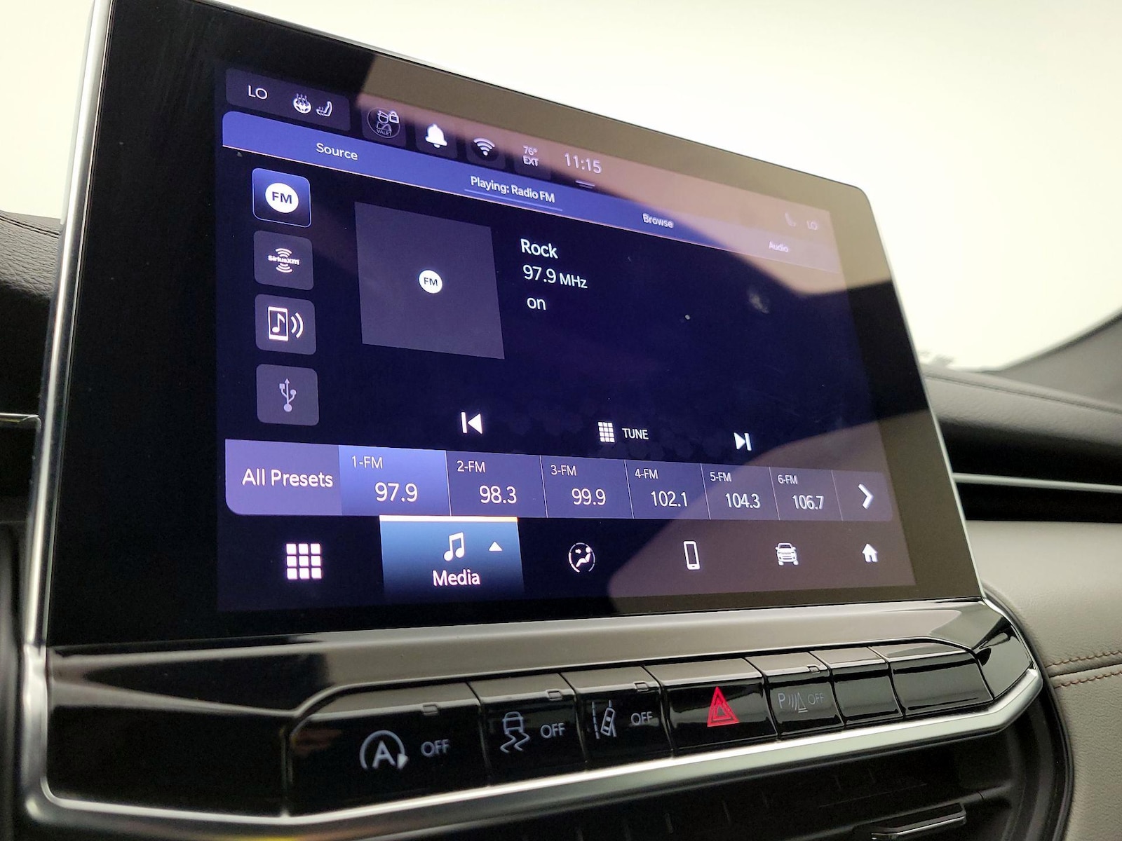 2025 Jeep Compass Limited - Photo 16