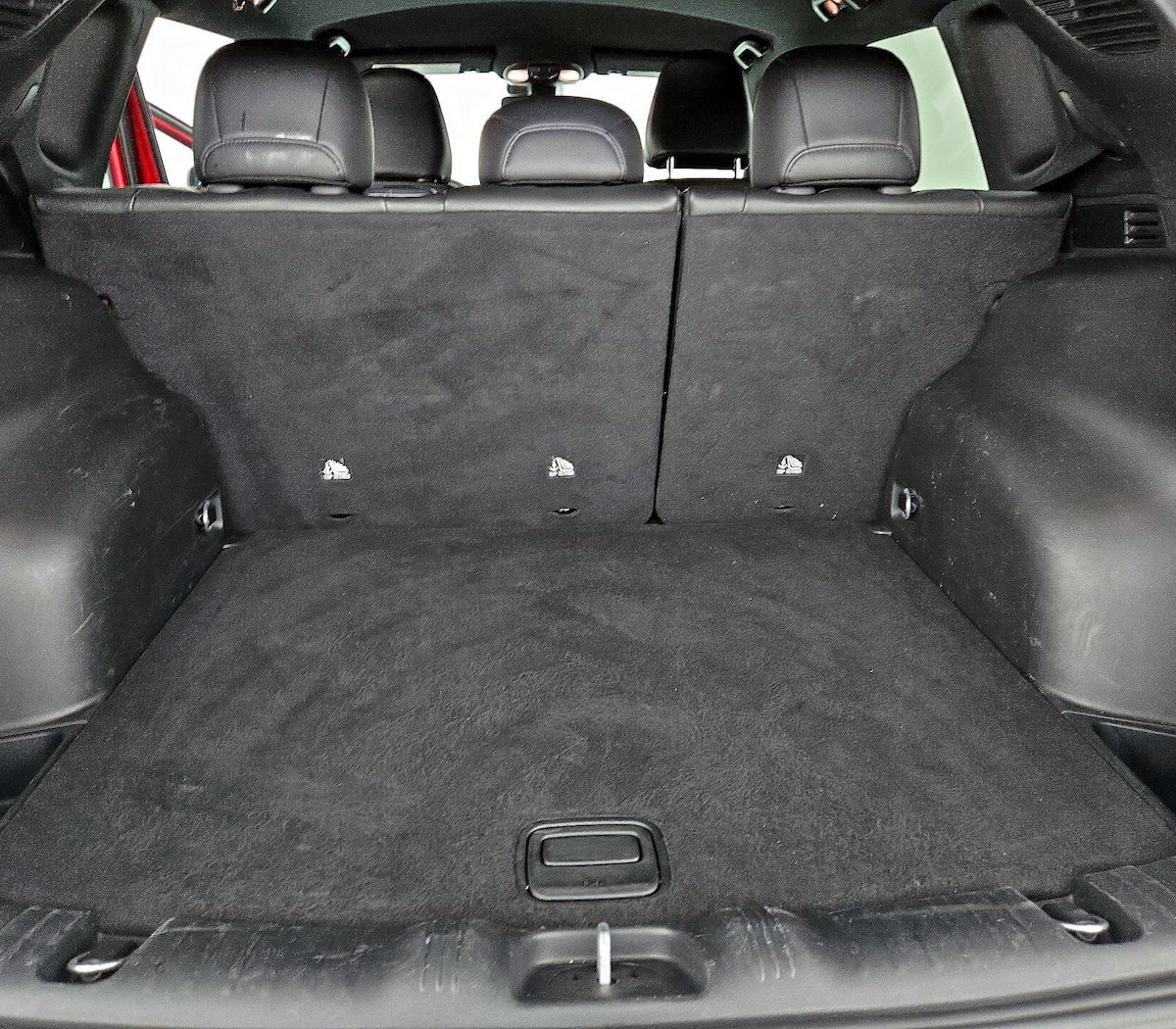 Trunk/Cargo (Seats Up)