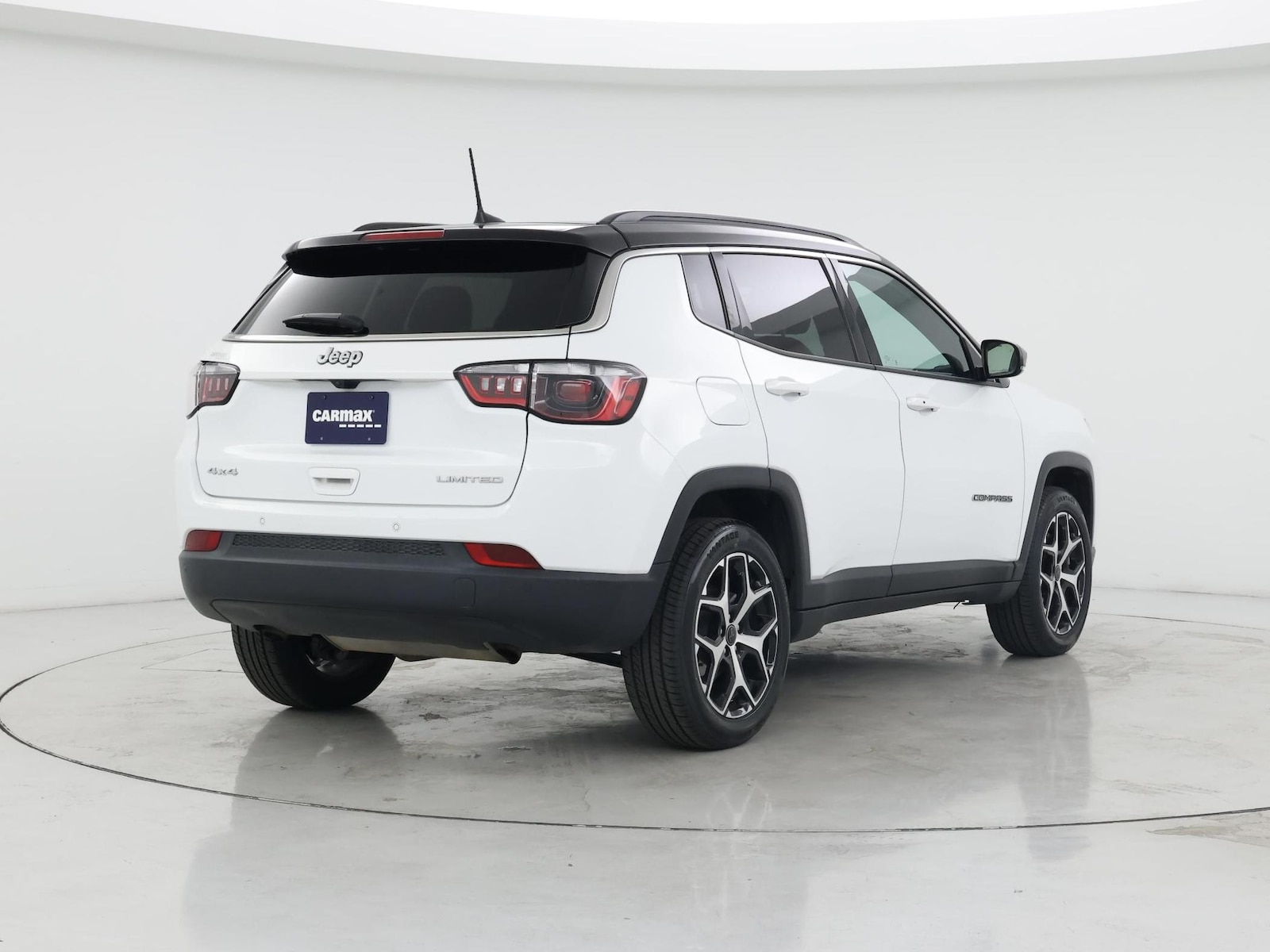 2025 Jeep Compass Limited - Photo 9