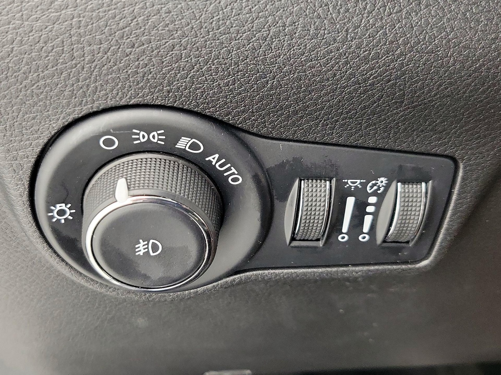 2025 Jeep Compass Limited - Photo 14