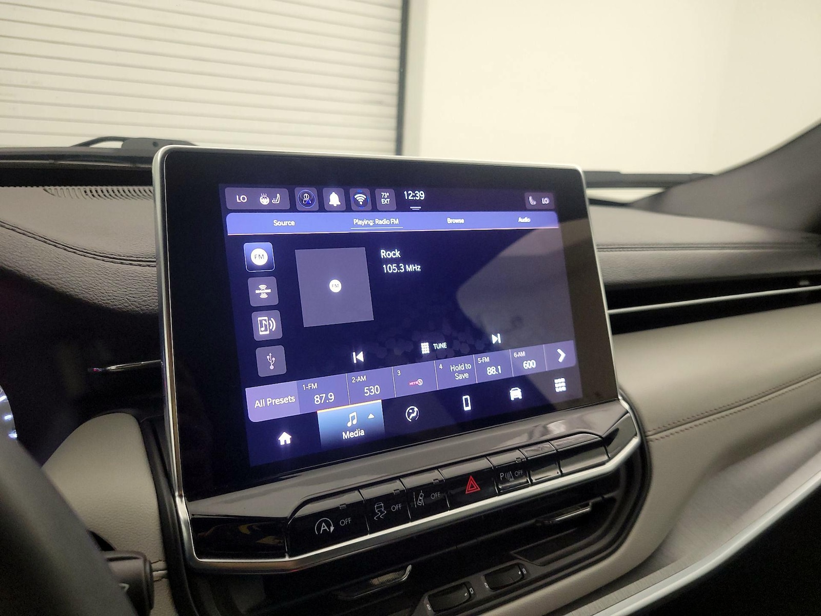 2025 Jeep Compass Limited - Photo 16