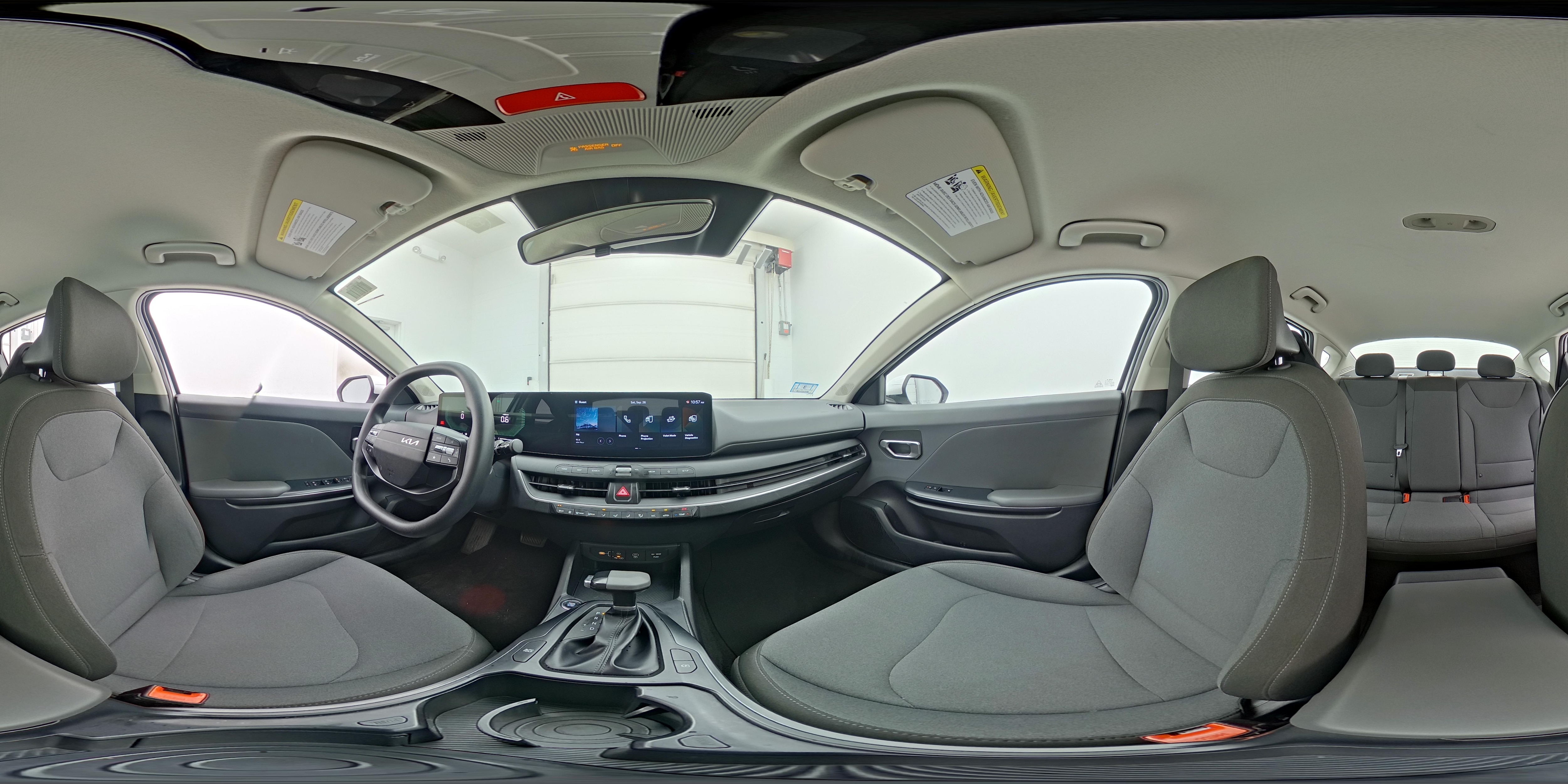 2025 Kia K4 LXS - Photo 24