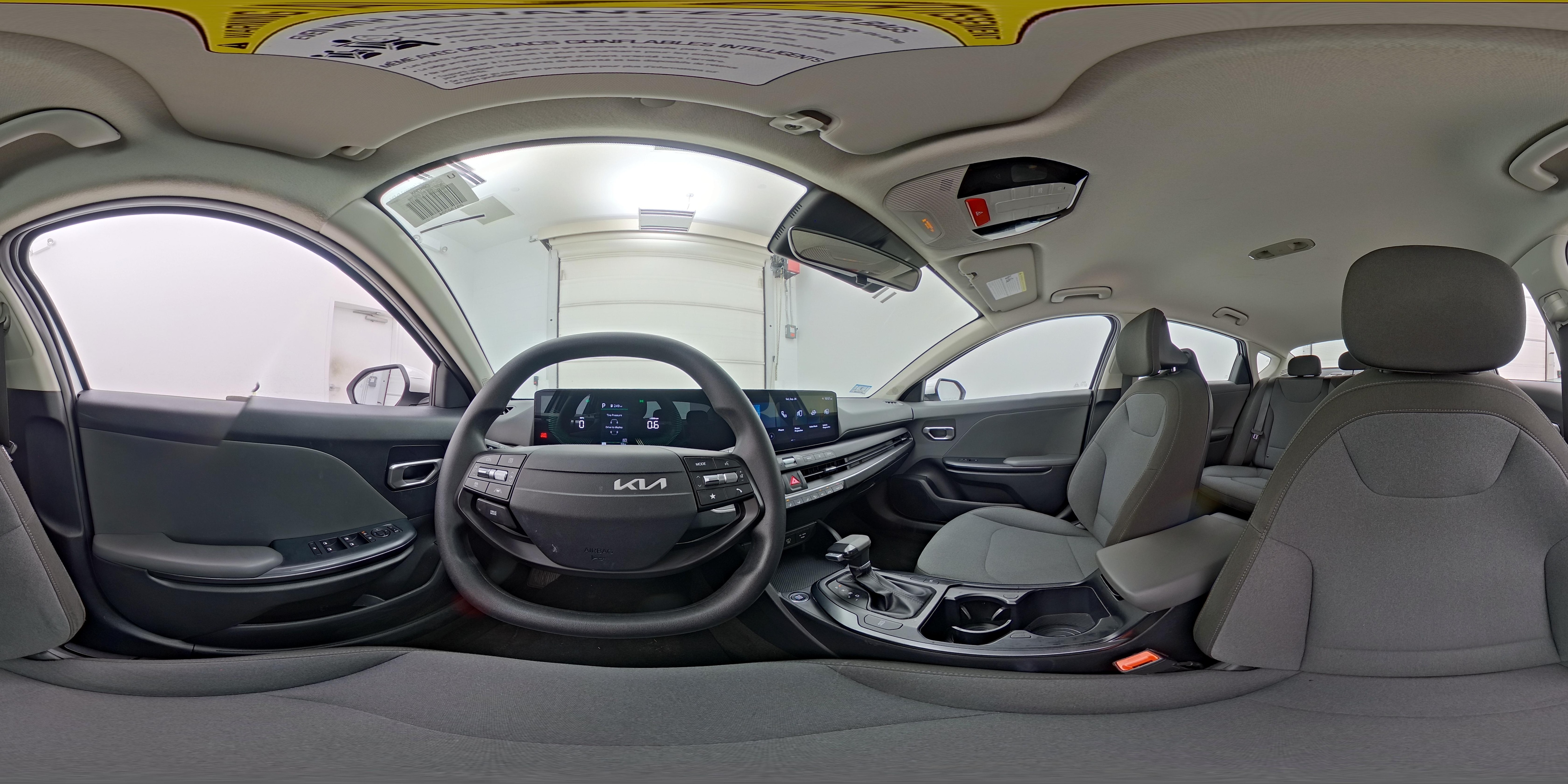 2025 Kia K4 LXS - Photo 26