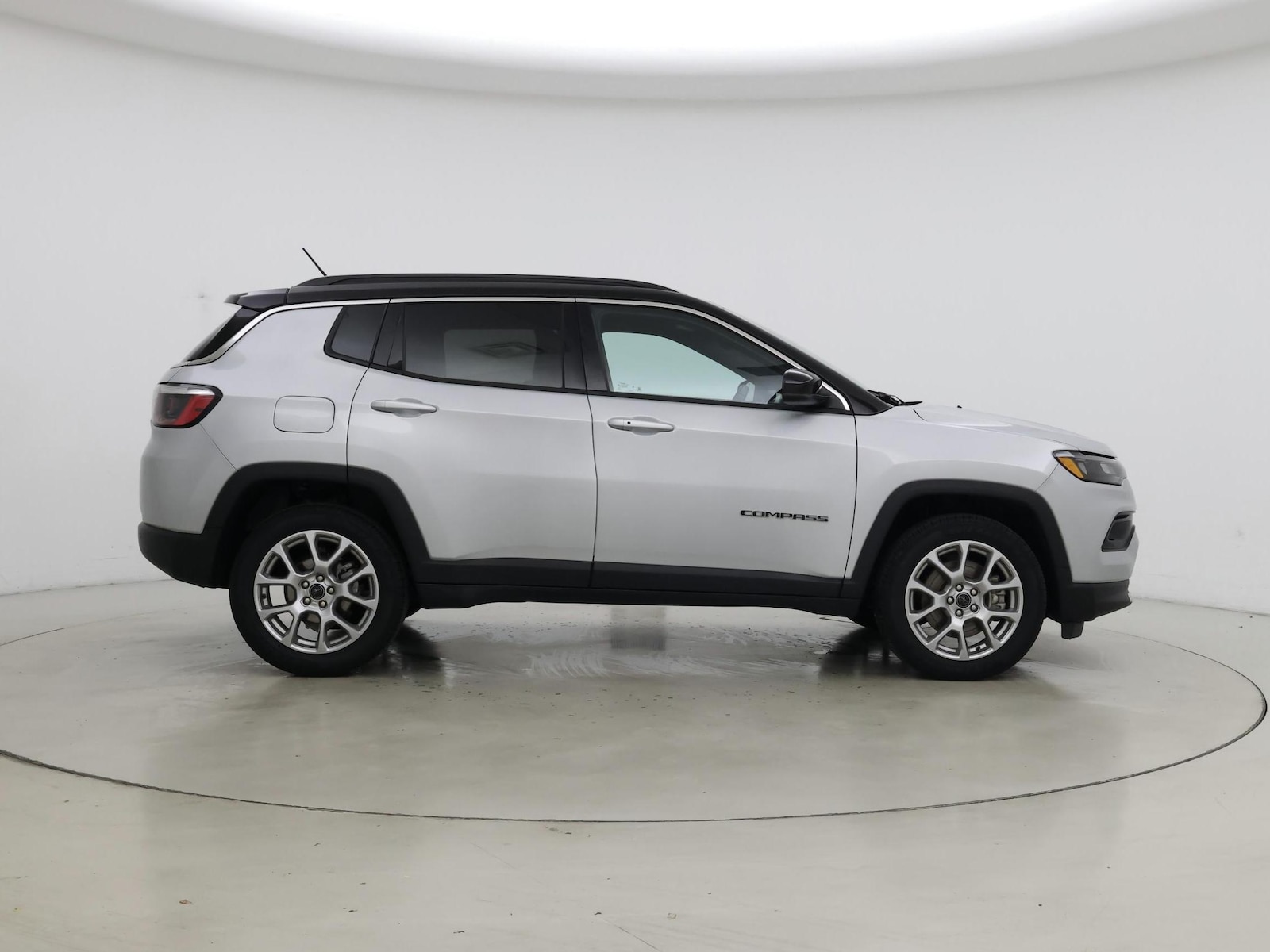2025 Jeep Compass Limited - Photo 8