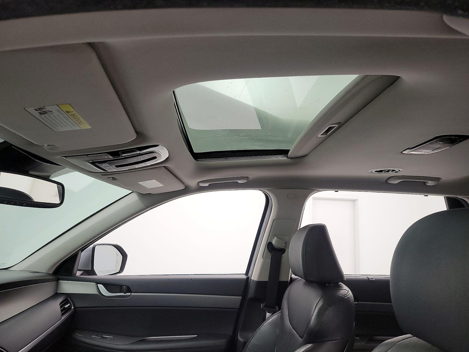 Sunroof(s) & Overhead Airbags