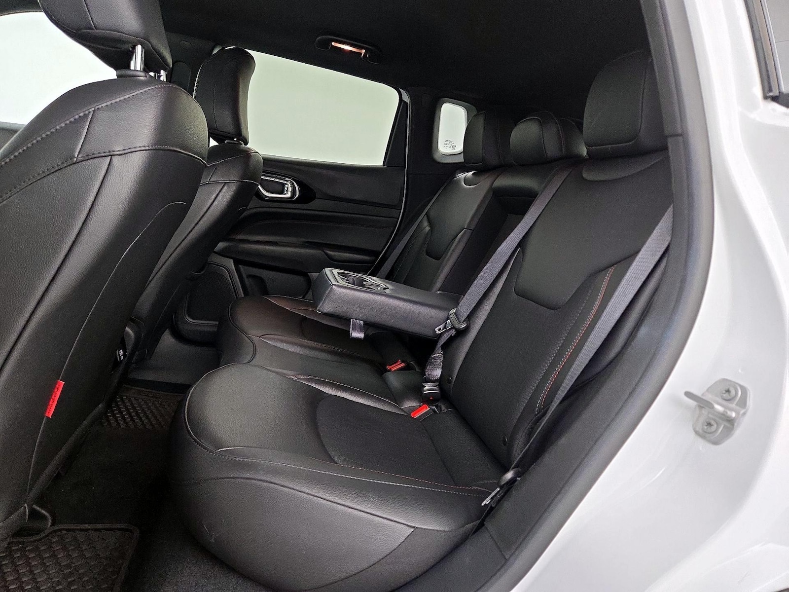 2025 Jeep Compass Trailhawk - Photo 20