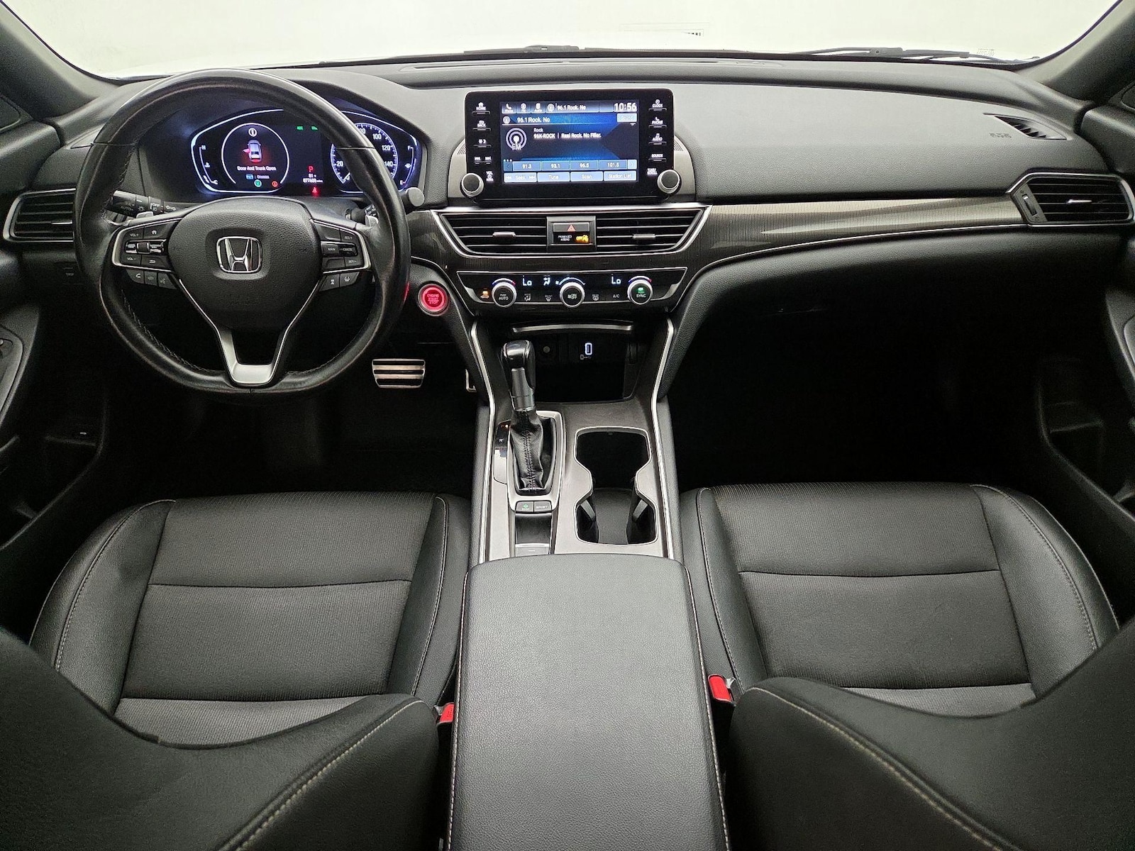 Apple CarPlay® & Android Auto™