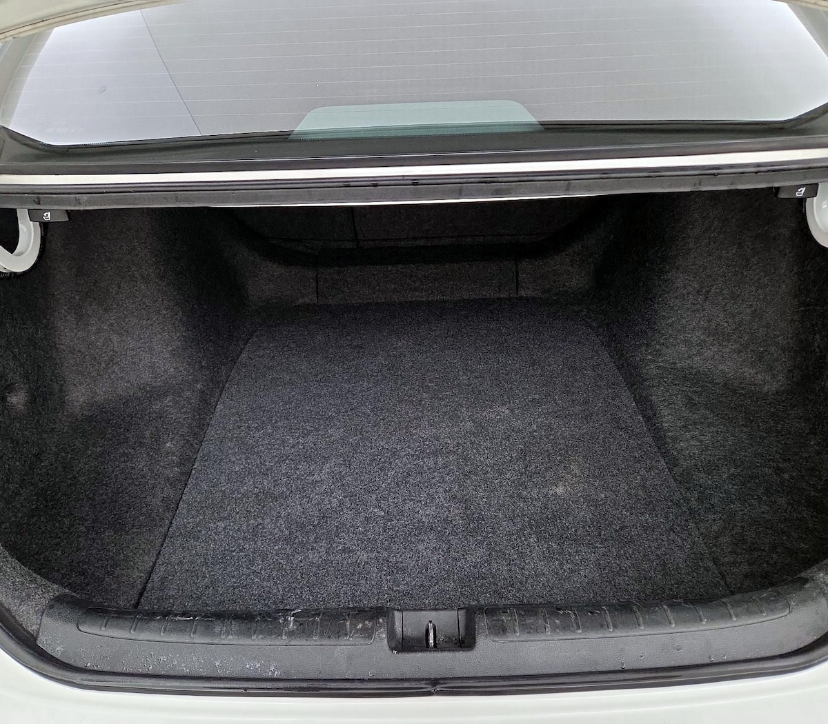 Trunk/Cargo (Seats Up)