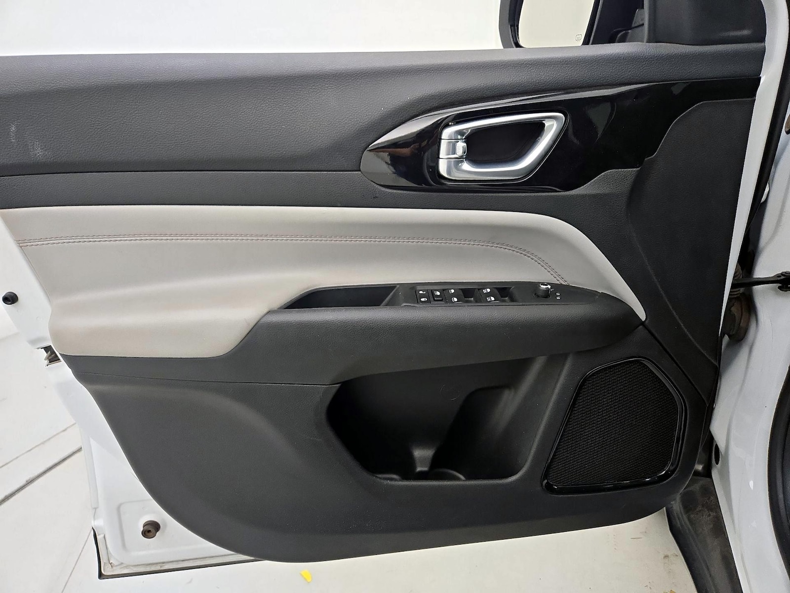 2025 Jeep Compass Limited - Photo 13