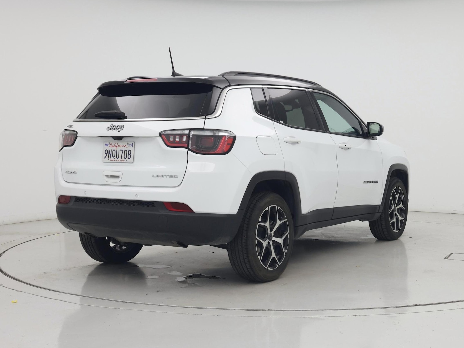 2025 Jeep Compass Limited - Photo 9