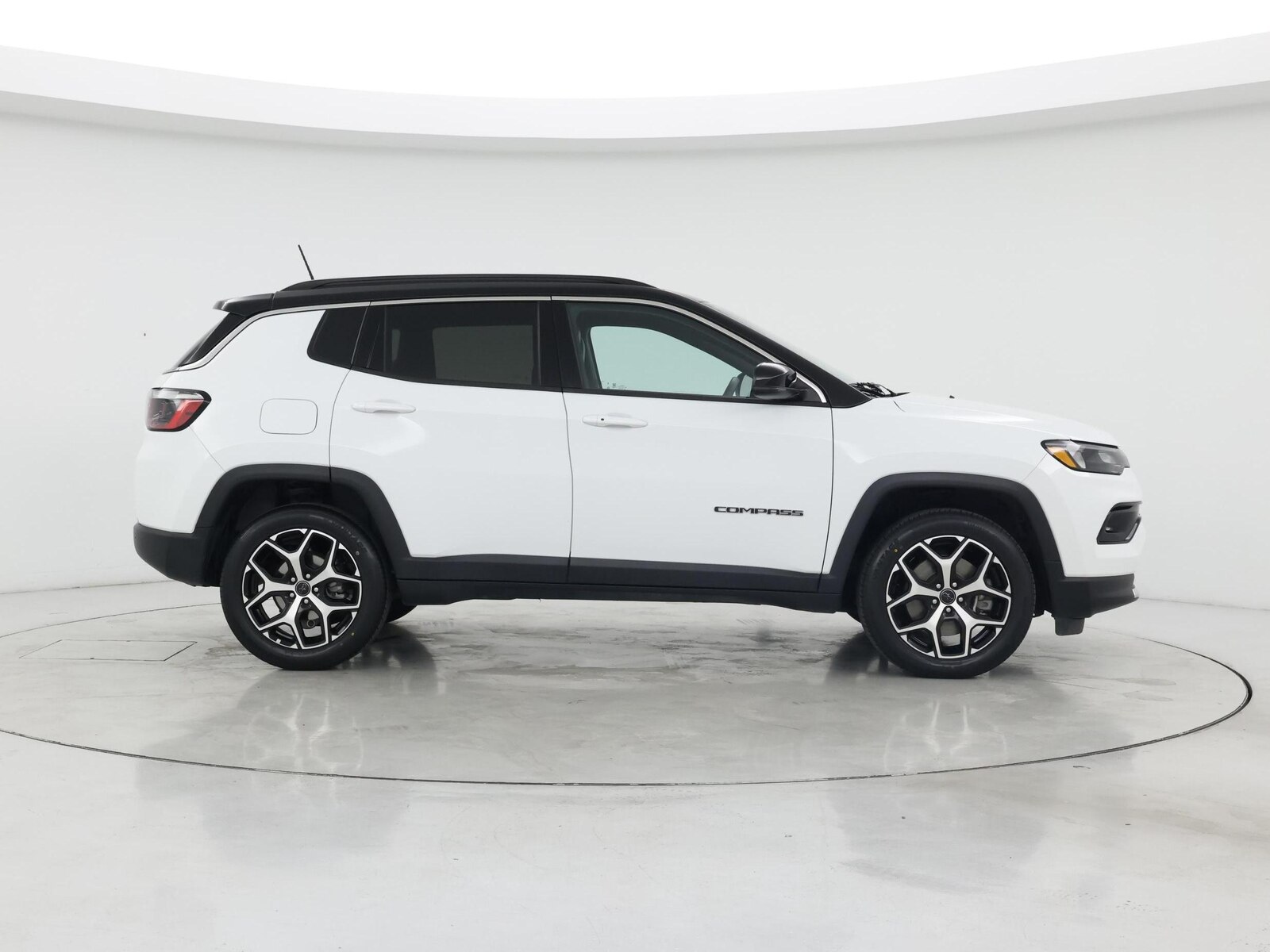 2025 Jeep Compass Limited - Photo 8
