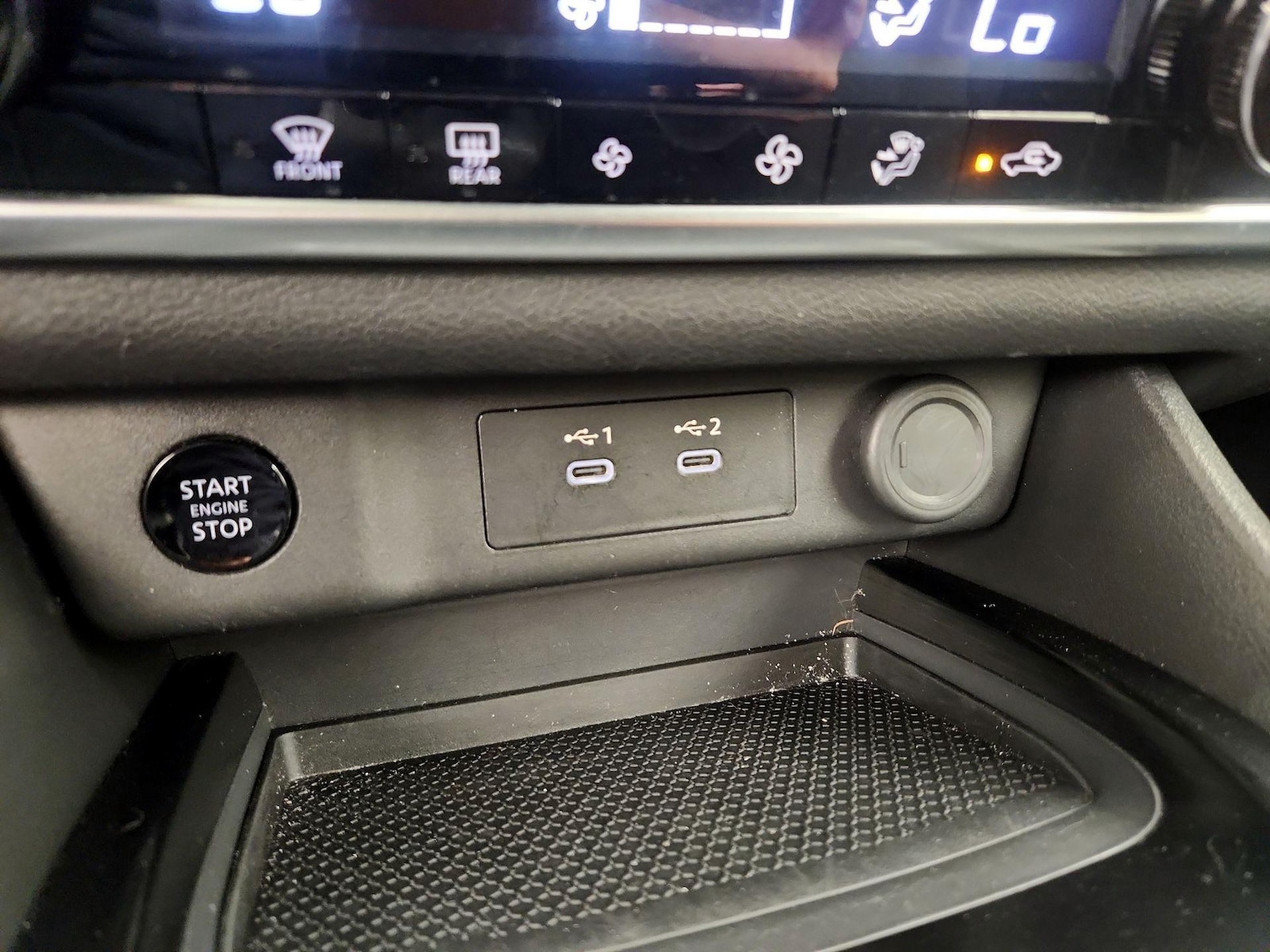 2025 Nissan Rogue SV - Photo 19