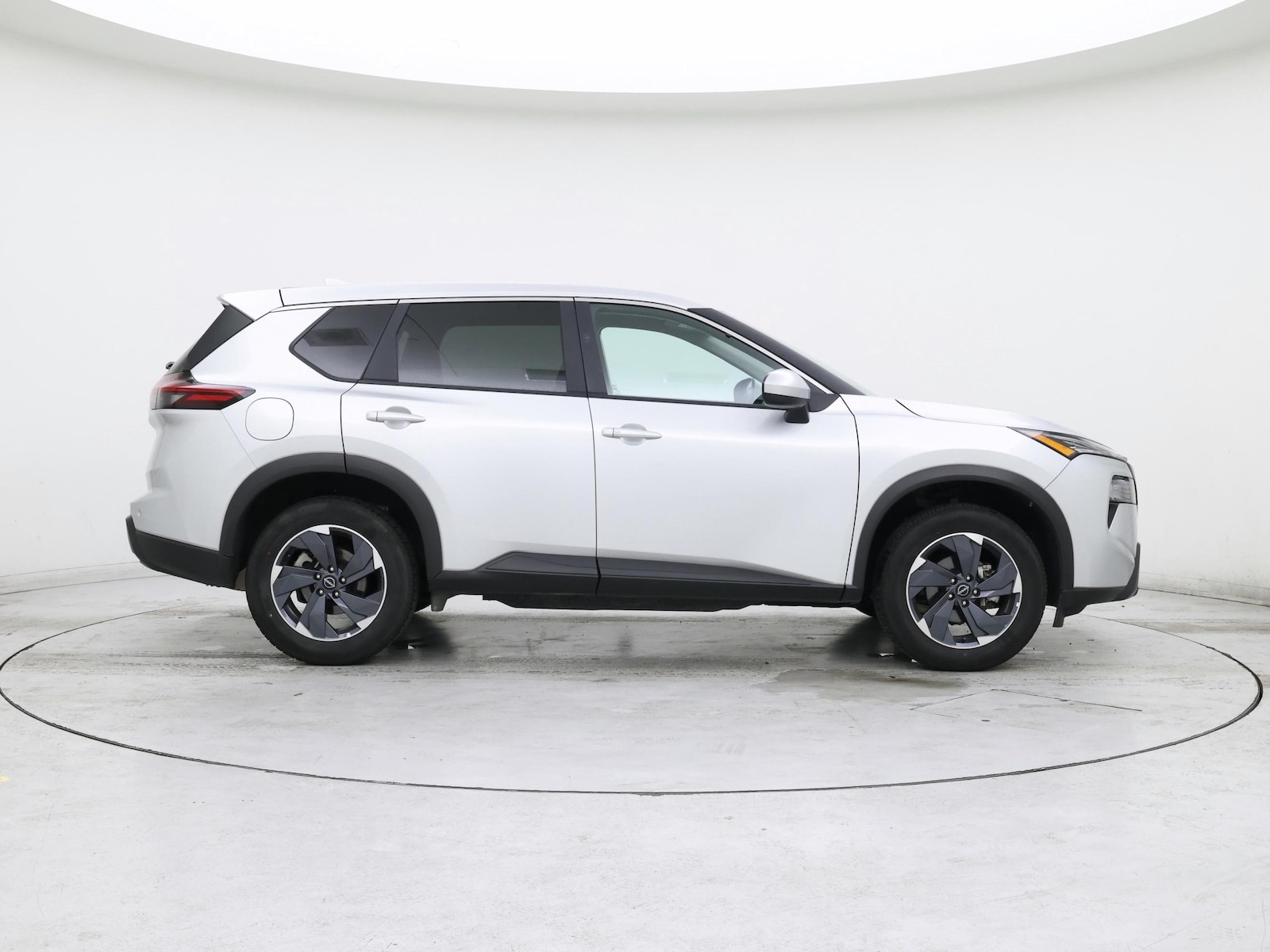 2025 Nissan Rogue SV - Photo 8