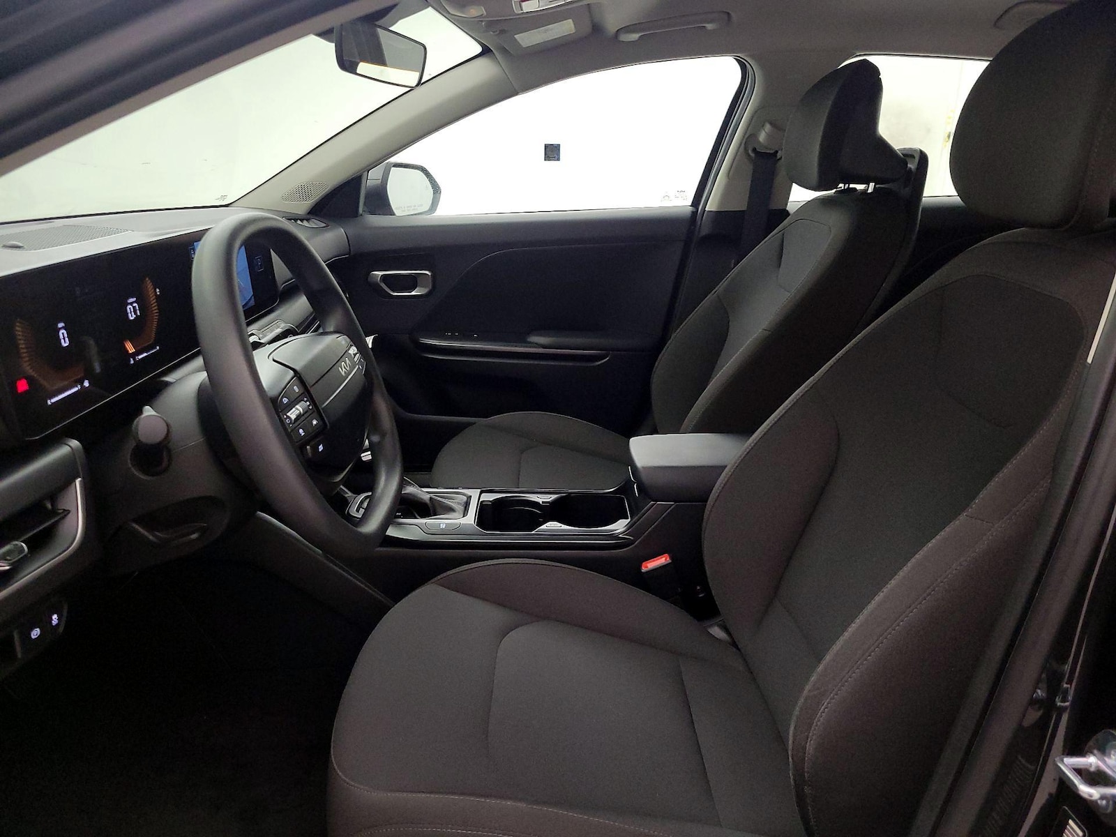 2026 Kia K4 LXS - Photo 12