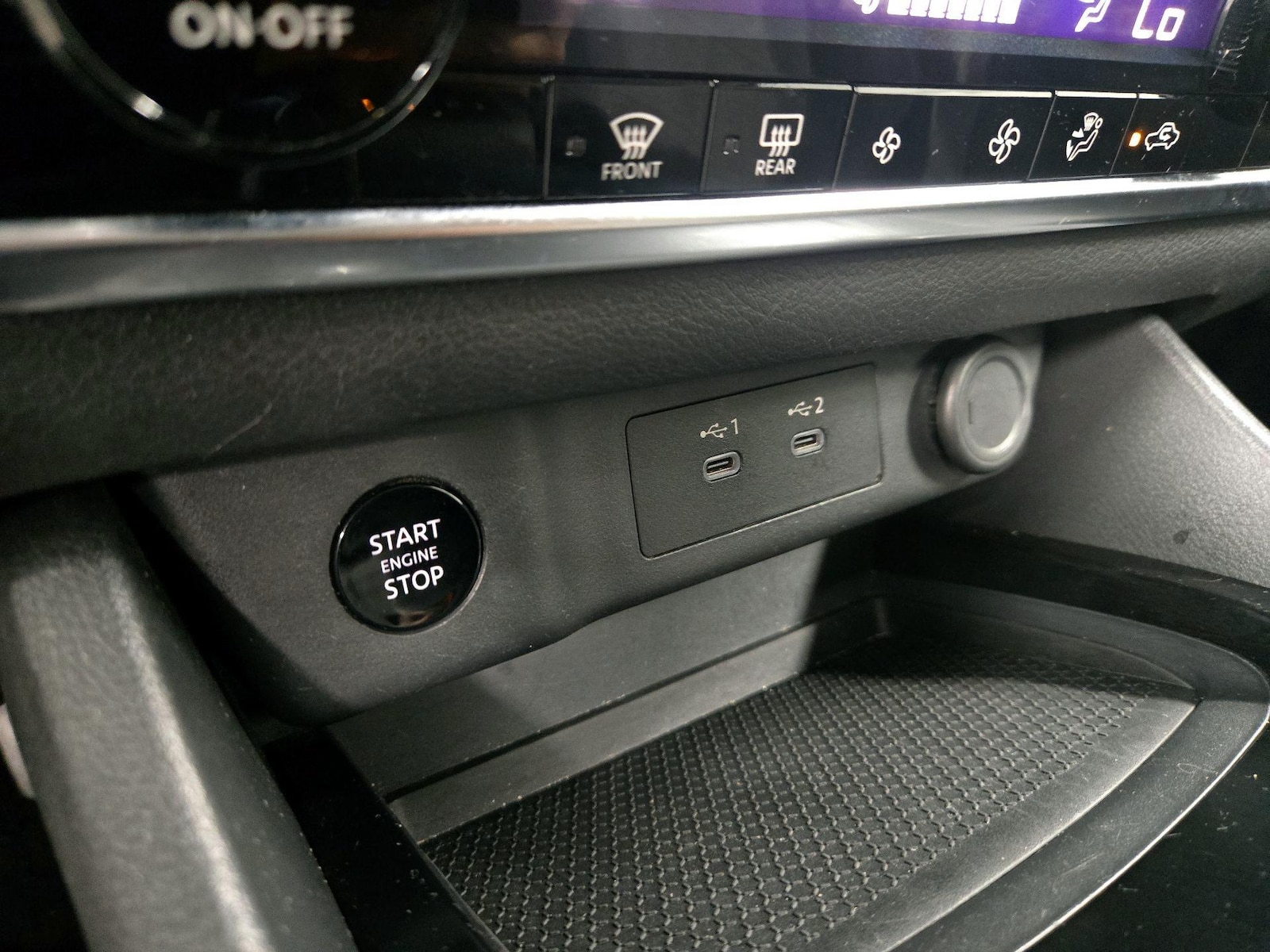 2025 Nissan Rogue SV - Photo 19