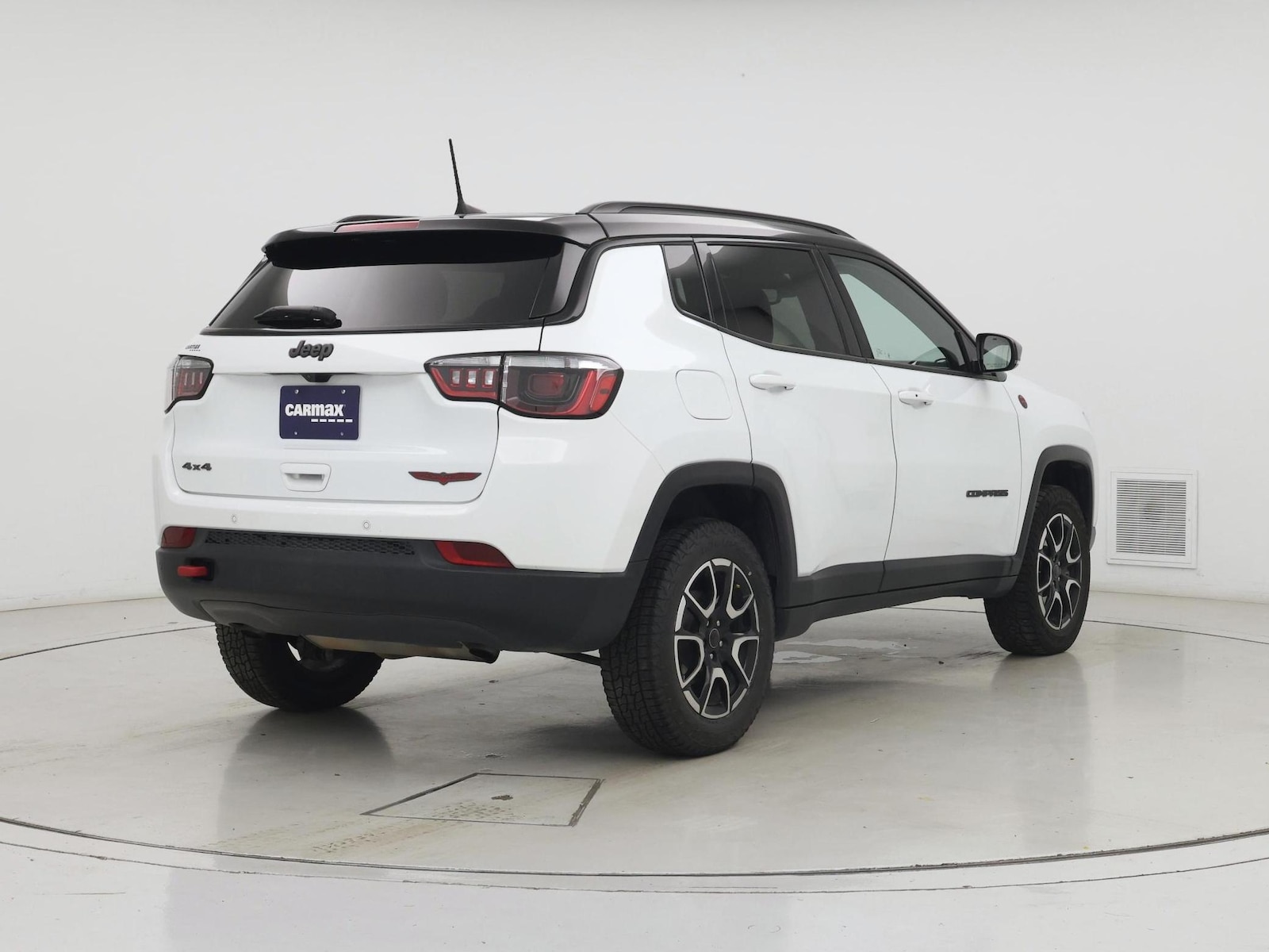 2025 Jeep Compass Trailhawk - Photo 9