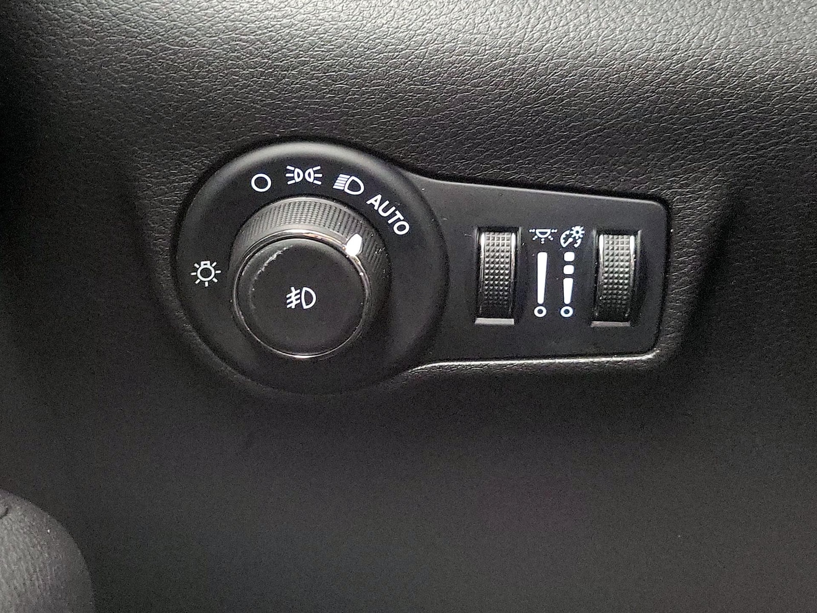 2025 Jeep Compass Trailhawk - Photo 14