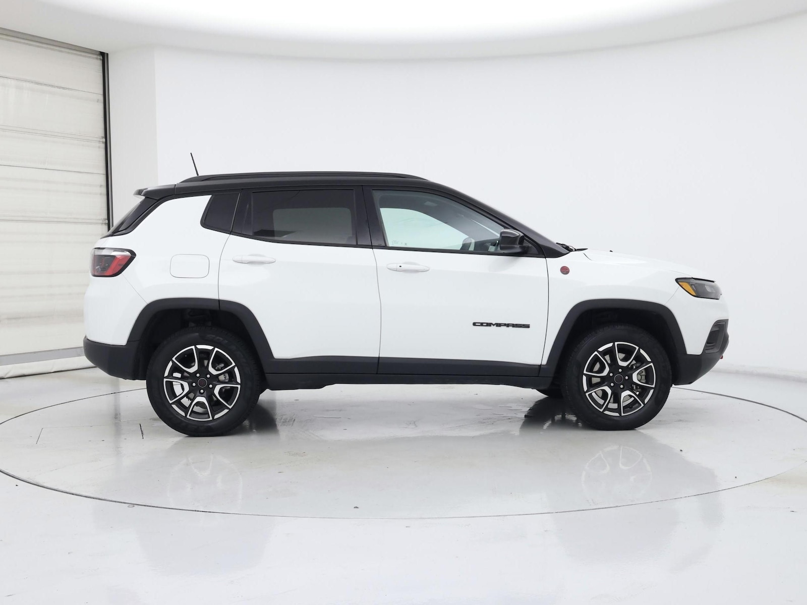 2025 Jeep Compass Trailhawk - Photo 8