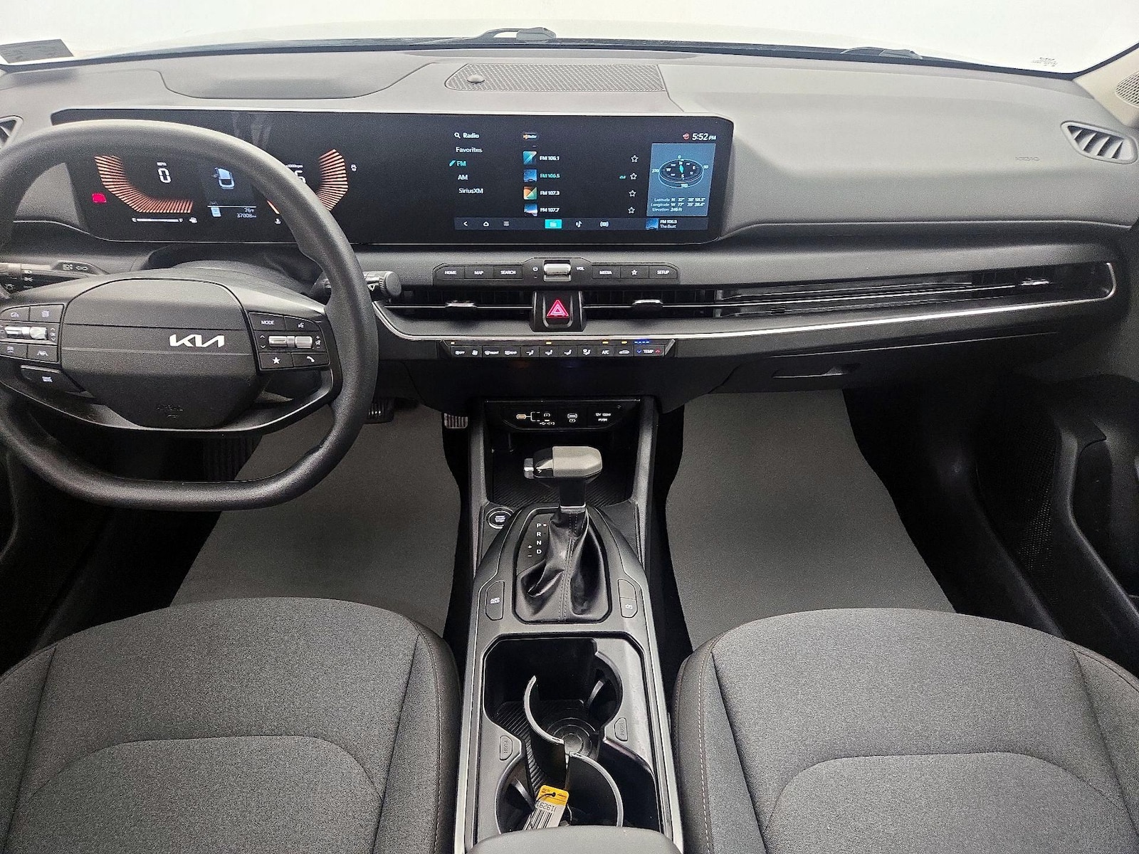 Apple CarPlay® & Android Auto™