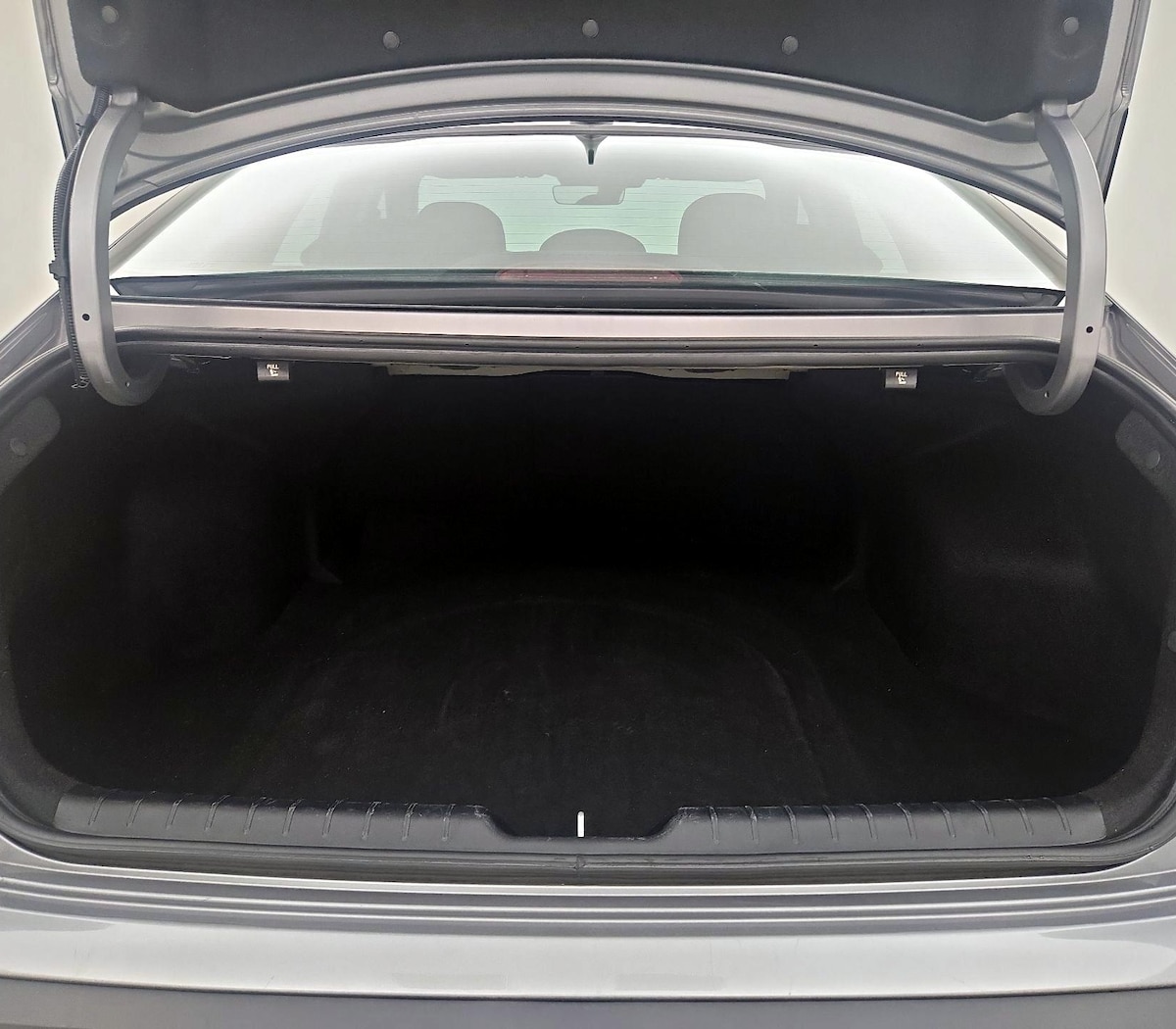 Trunk/Cargo (Seats Up)