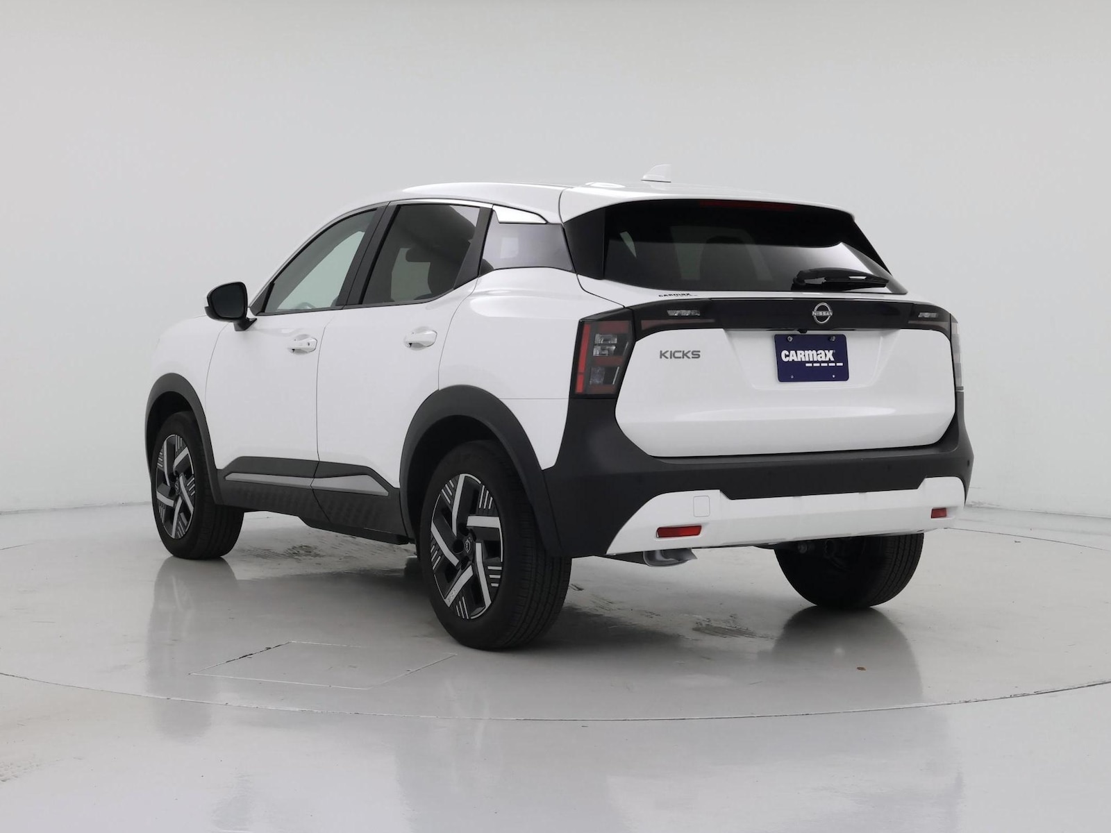 2025 Nissan Kicks SV - Photo 3